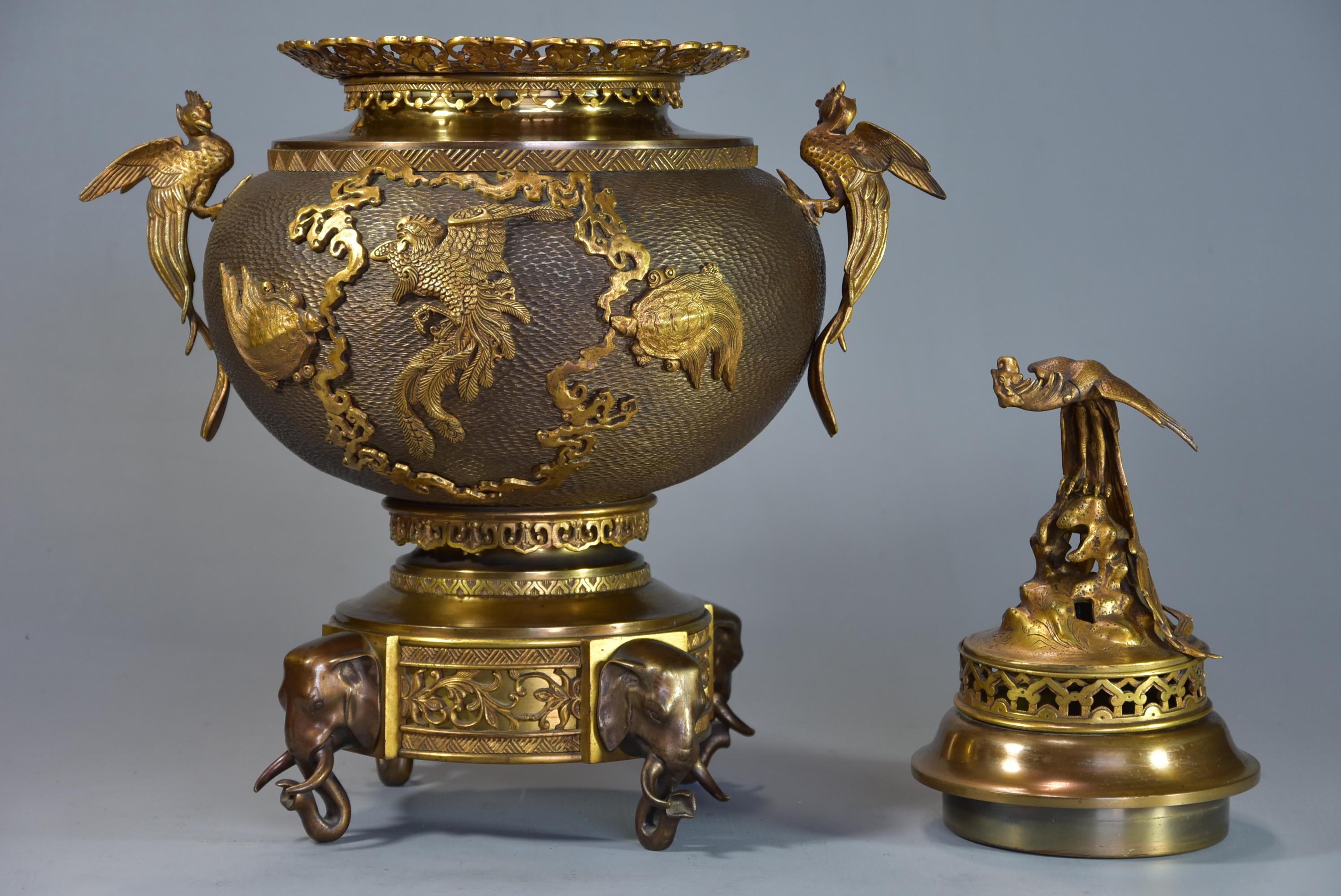 19th Century French Japonism Style Gilt and Patinated Bronze Incense Burner Set For Sale