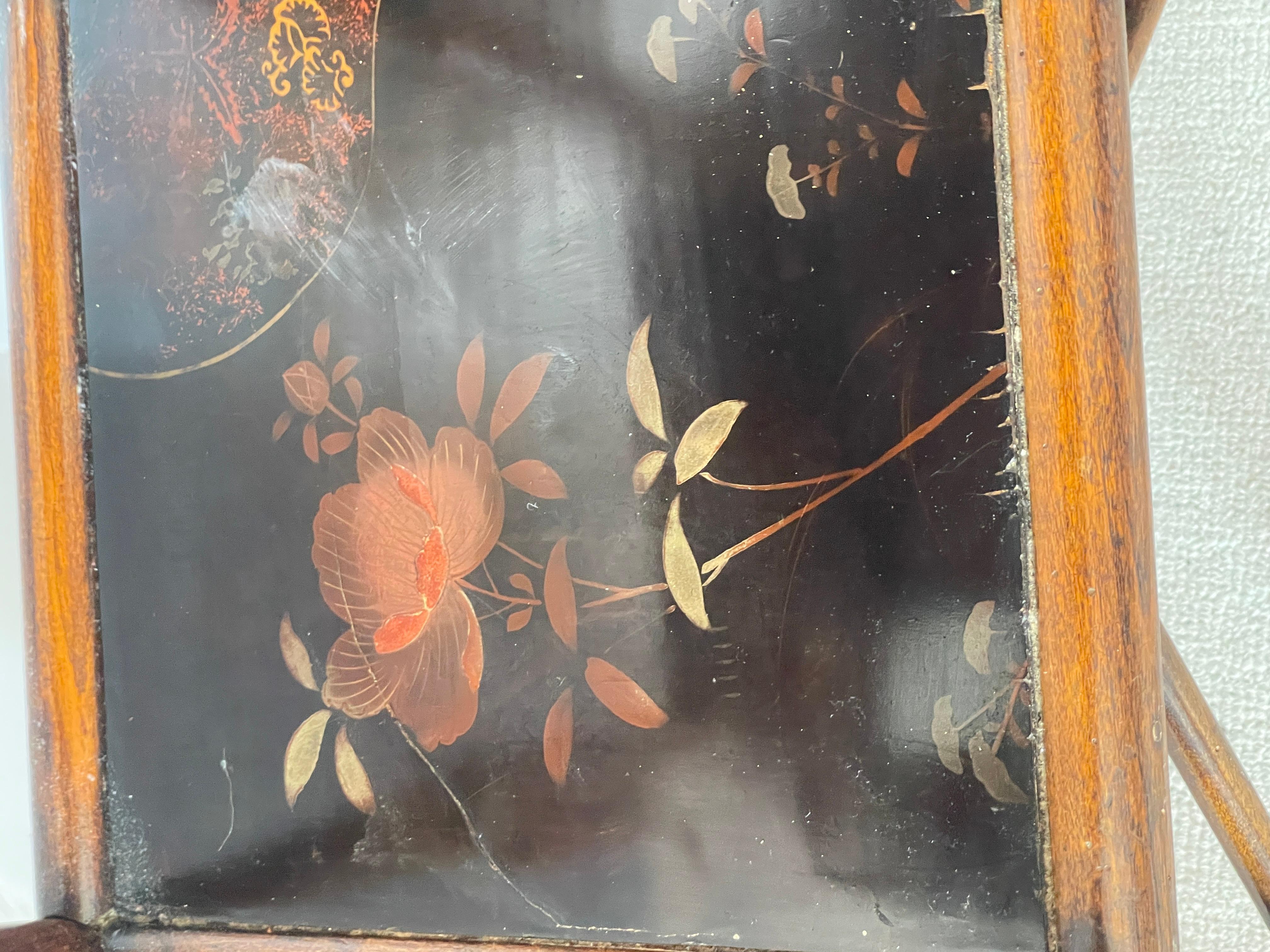 Octogone en bambou et laque du Japonisme français  Table d'appoint, 1880. en vente 6