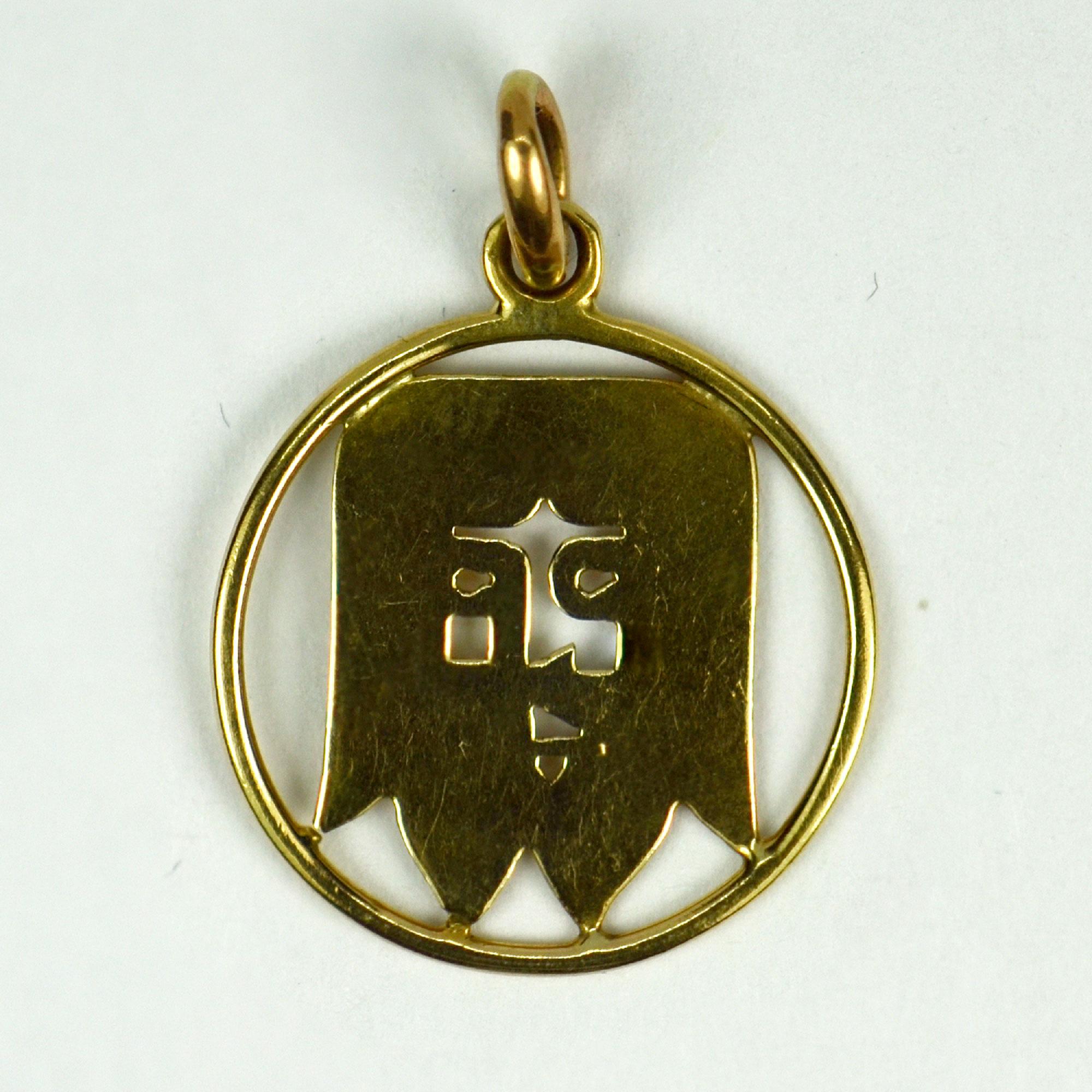 French Jesus 18K Yellow Gold Charm Pendant In Good Condition For Sale In London, GB