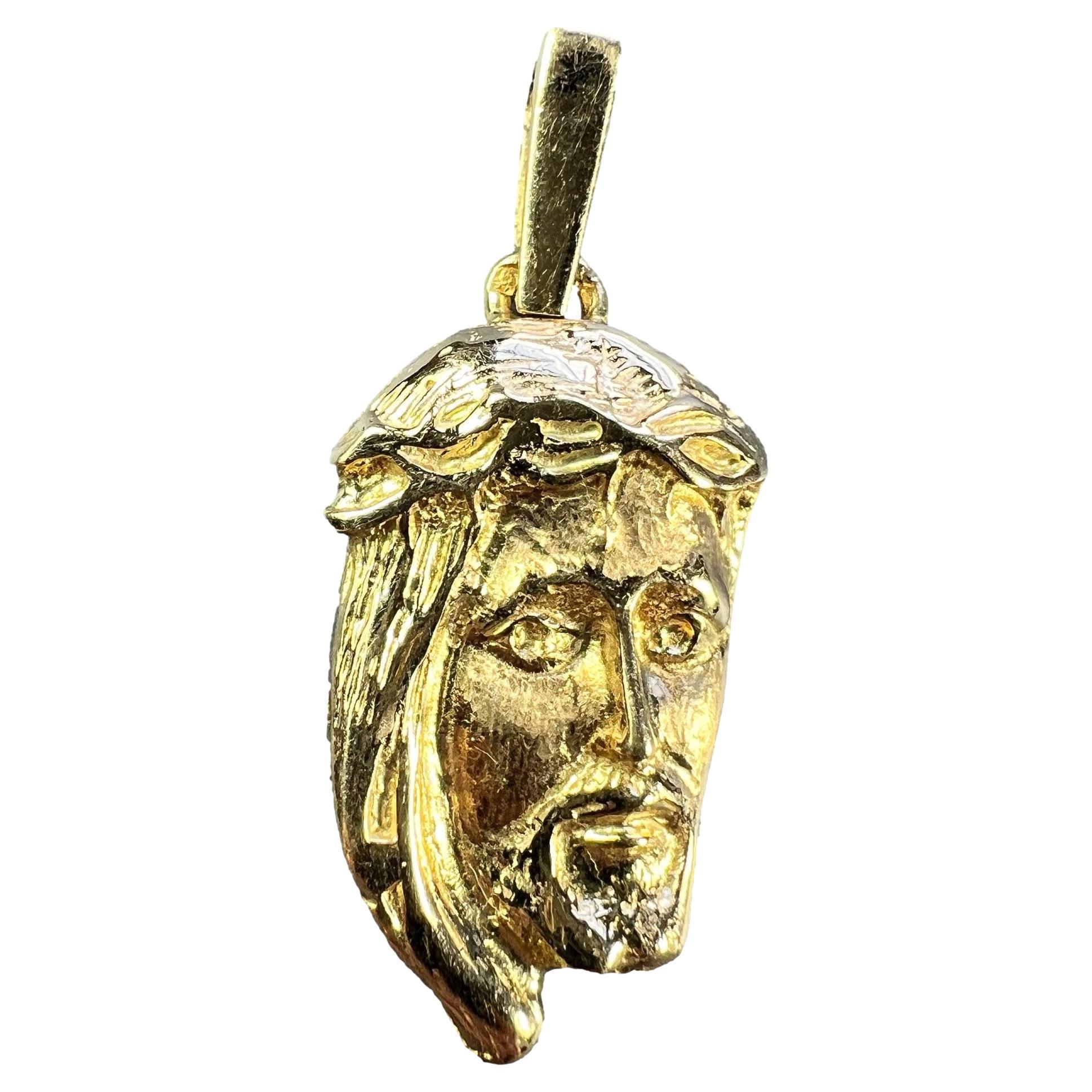 French Jesus Christ Crown of Thorns  18K Yellow Gold Medal Pendant For Sale