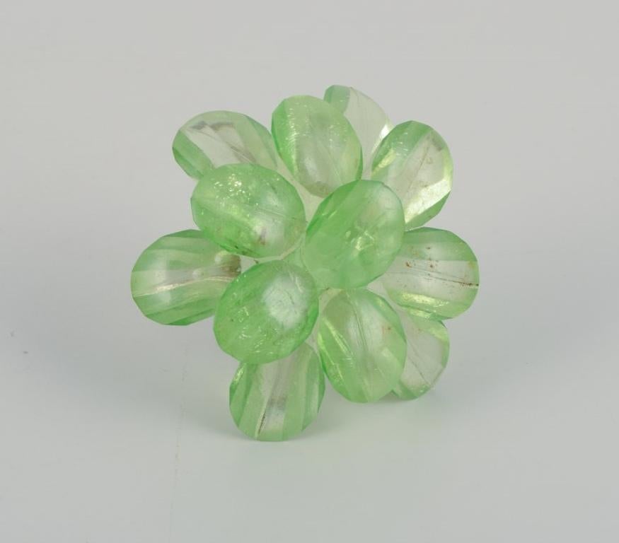 French jewelry artist. Four designer rings in metal and plastic. In Excellent Condition For Sale In bronshoj, DK