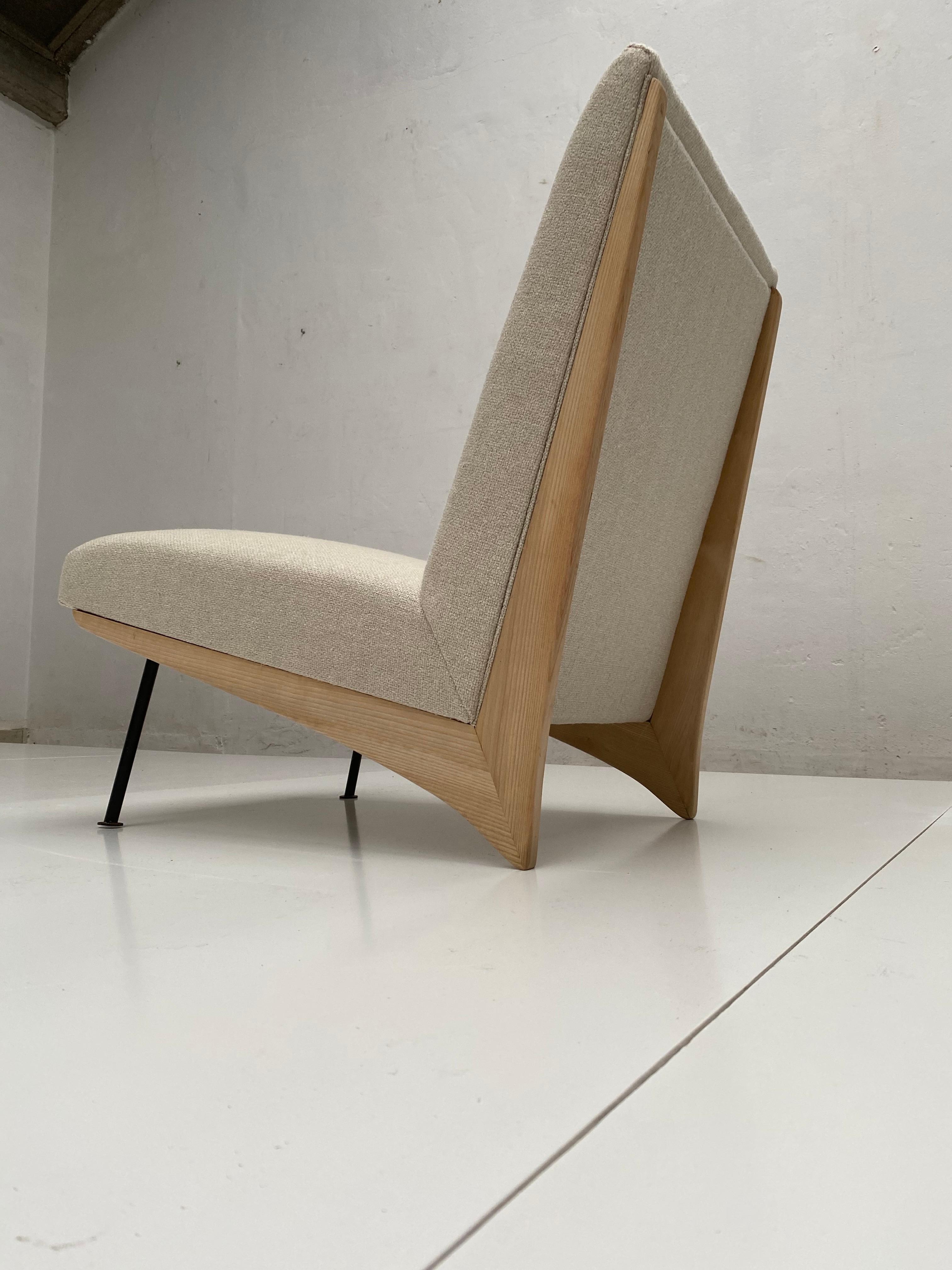 Mid-Century Modern French 'Kangourou' Lounge Chair, 1950