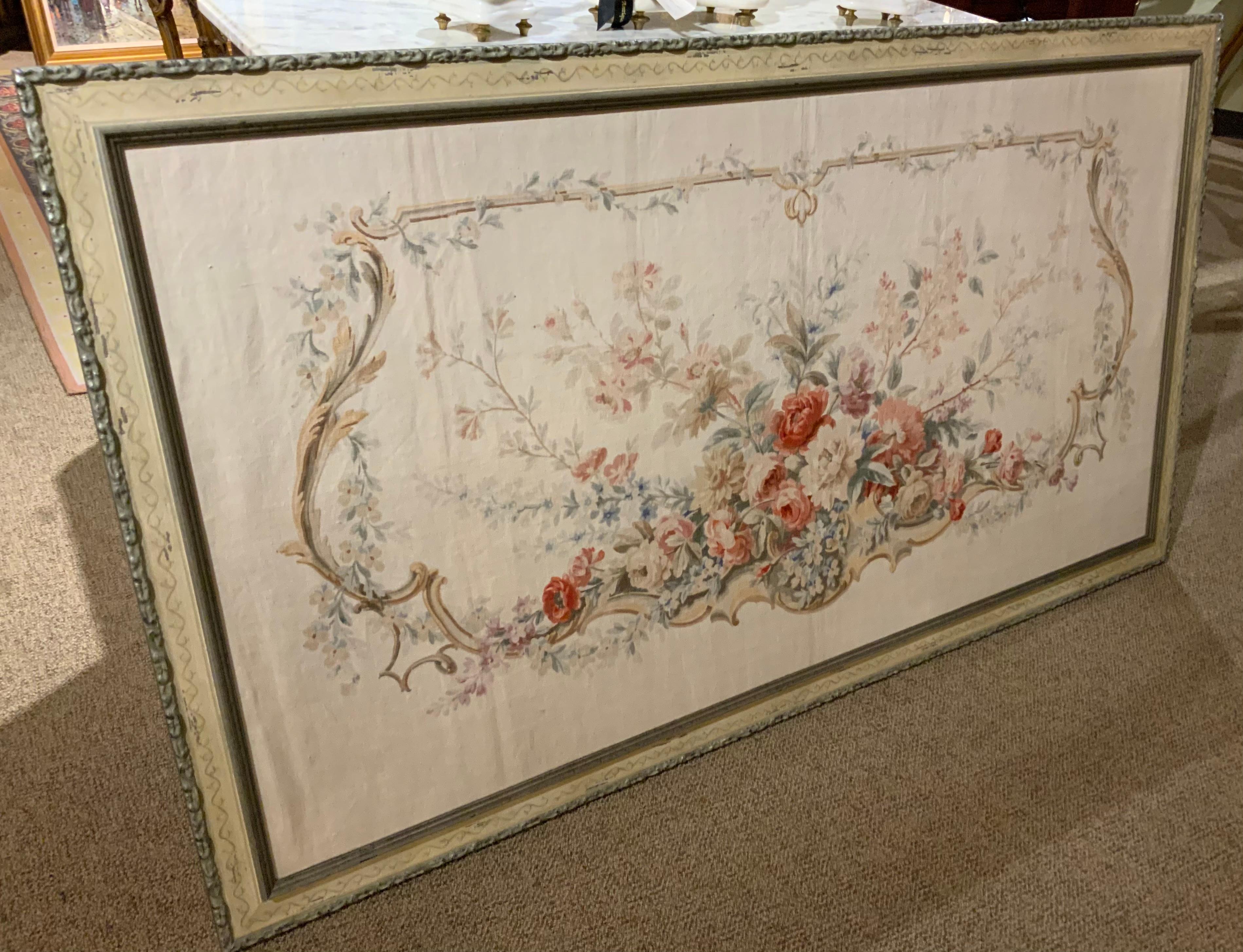 French kartoun / painted floral tapestry on linen with custom painted frame In Excellent Condition For Sale In Houston, TX