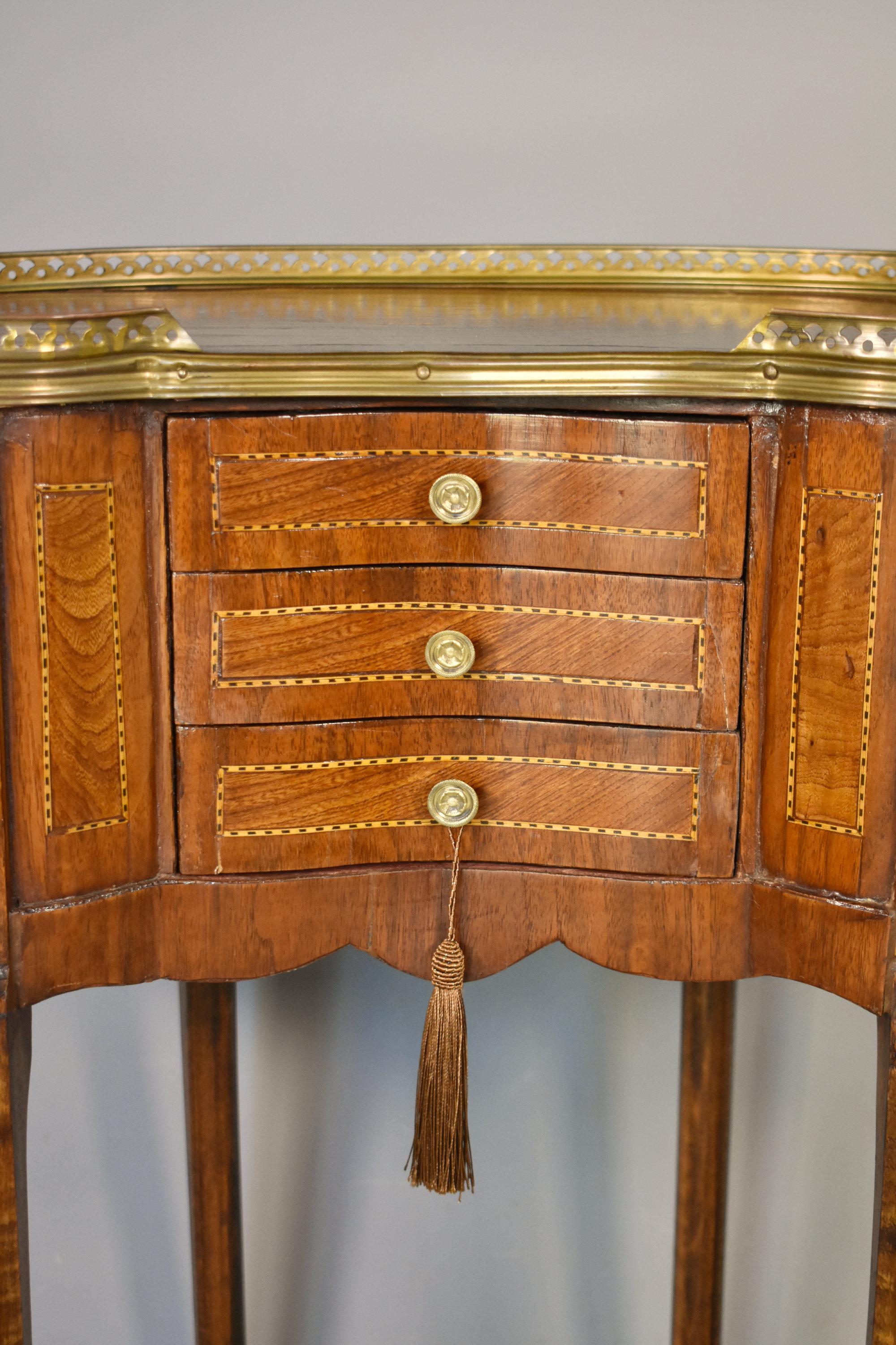 French Kidney-Shaped Side Table Louis XVI Style For Sale 4