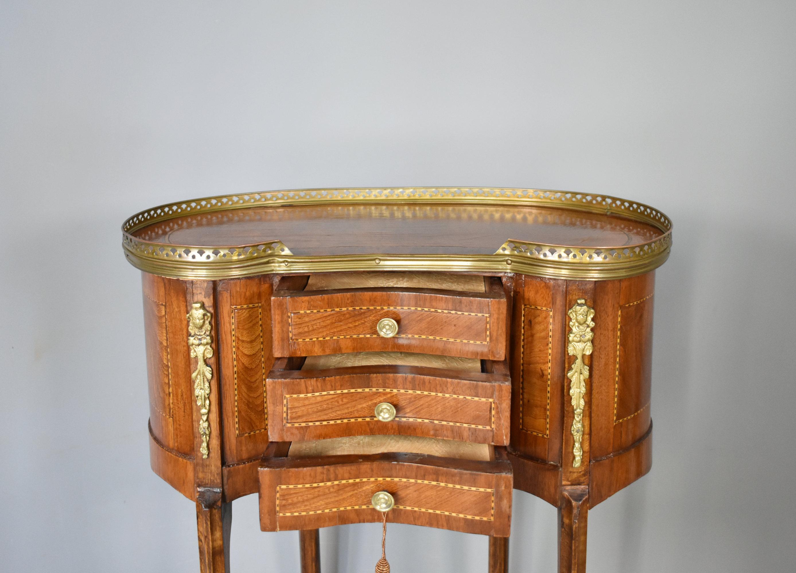 French Kidney-Shaped Side Table Louis XVI Style For Sale 7