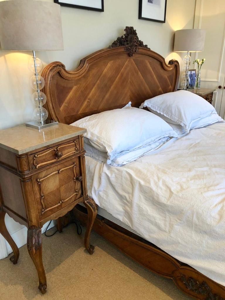 Great example of a full (UK) 5' king-size French Louis XV style bed in great condition, supplied with the supporting box base to hold a standard size mattress of 5' x 6'6''
Lovely consistent tone to the quarter veneered walnut panels and solid
