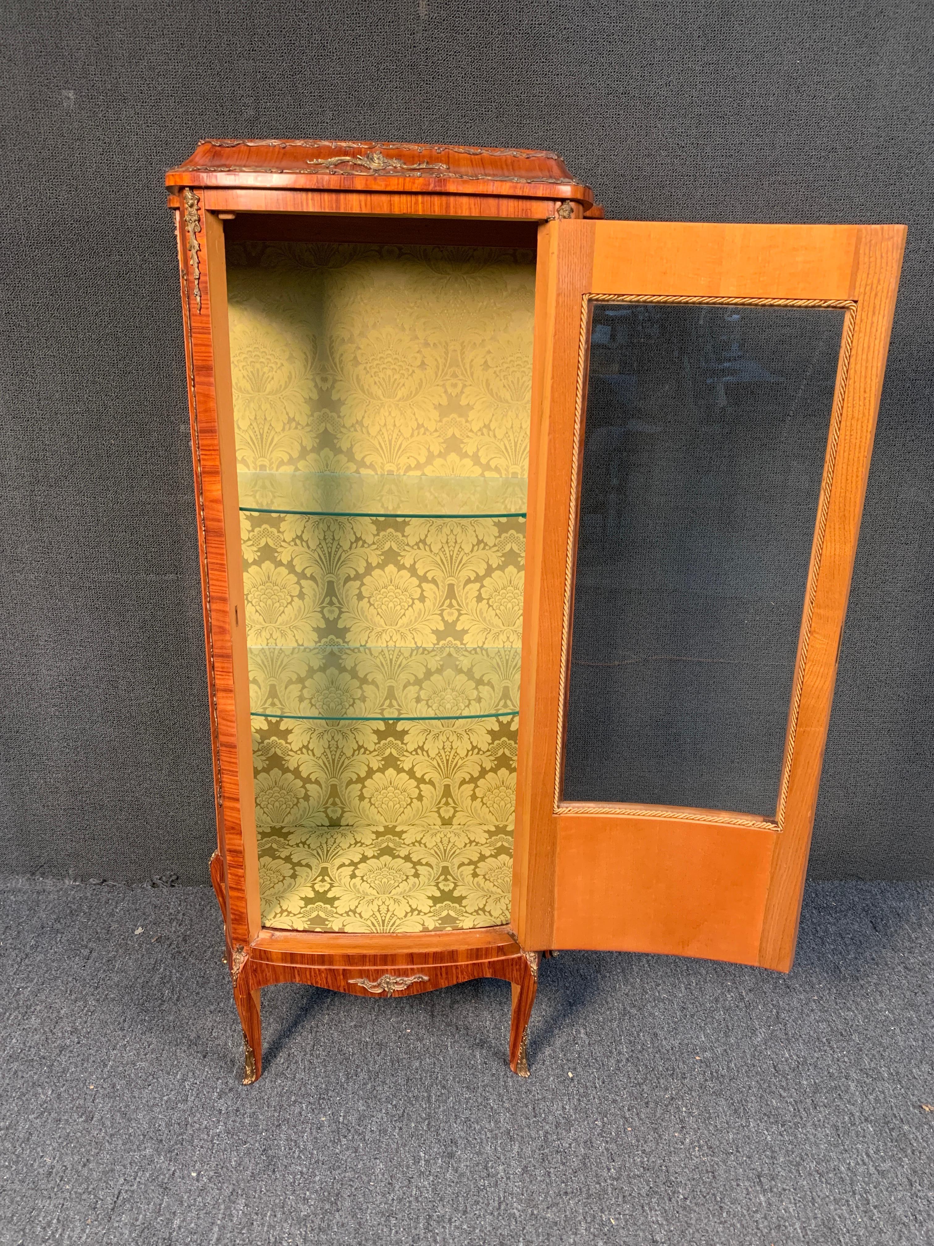 French Kingwood 19th Century Display Cabinet For Sale 7