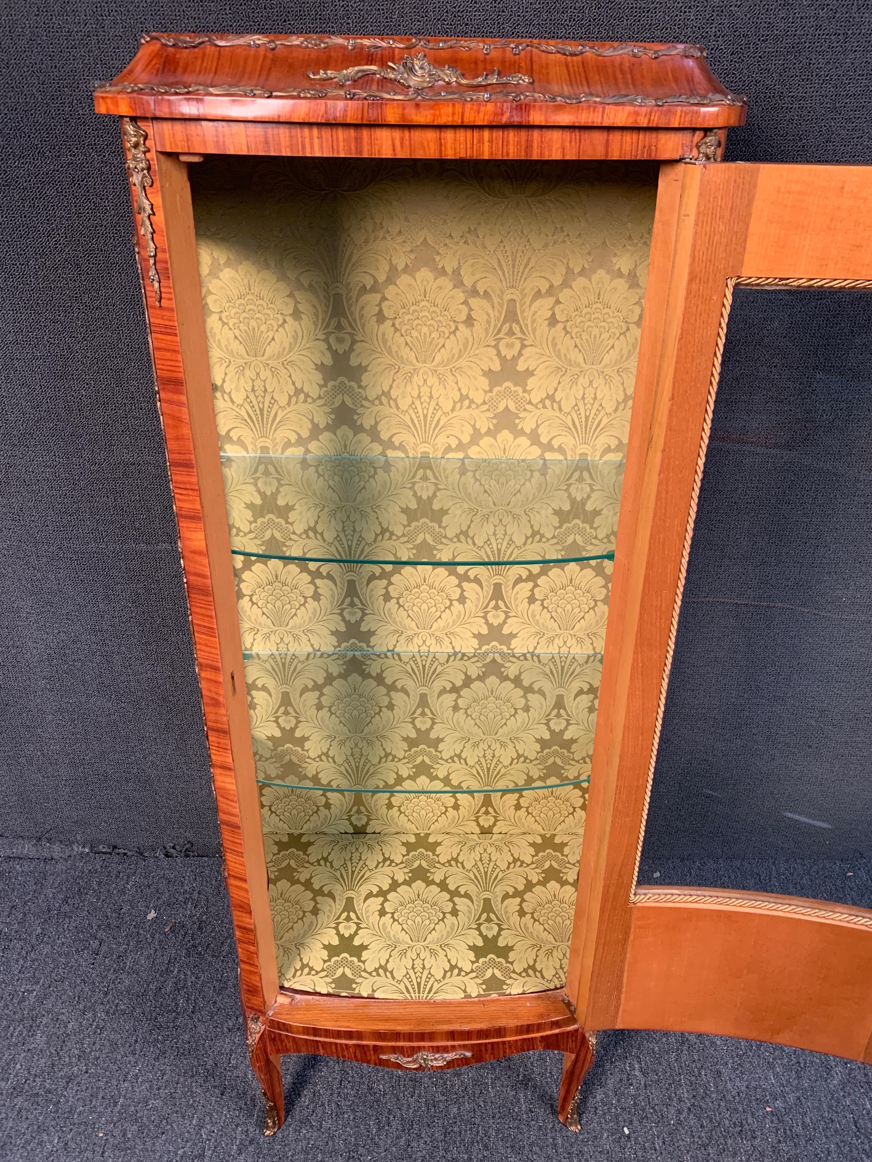 French Kingwood 19th Century Display Cabinet For Sale 9