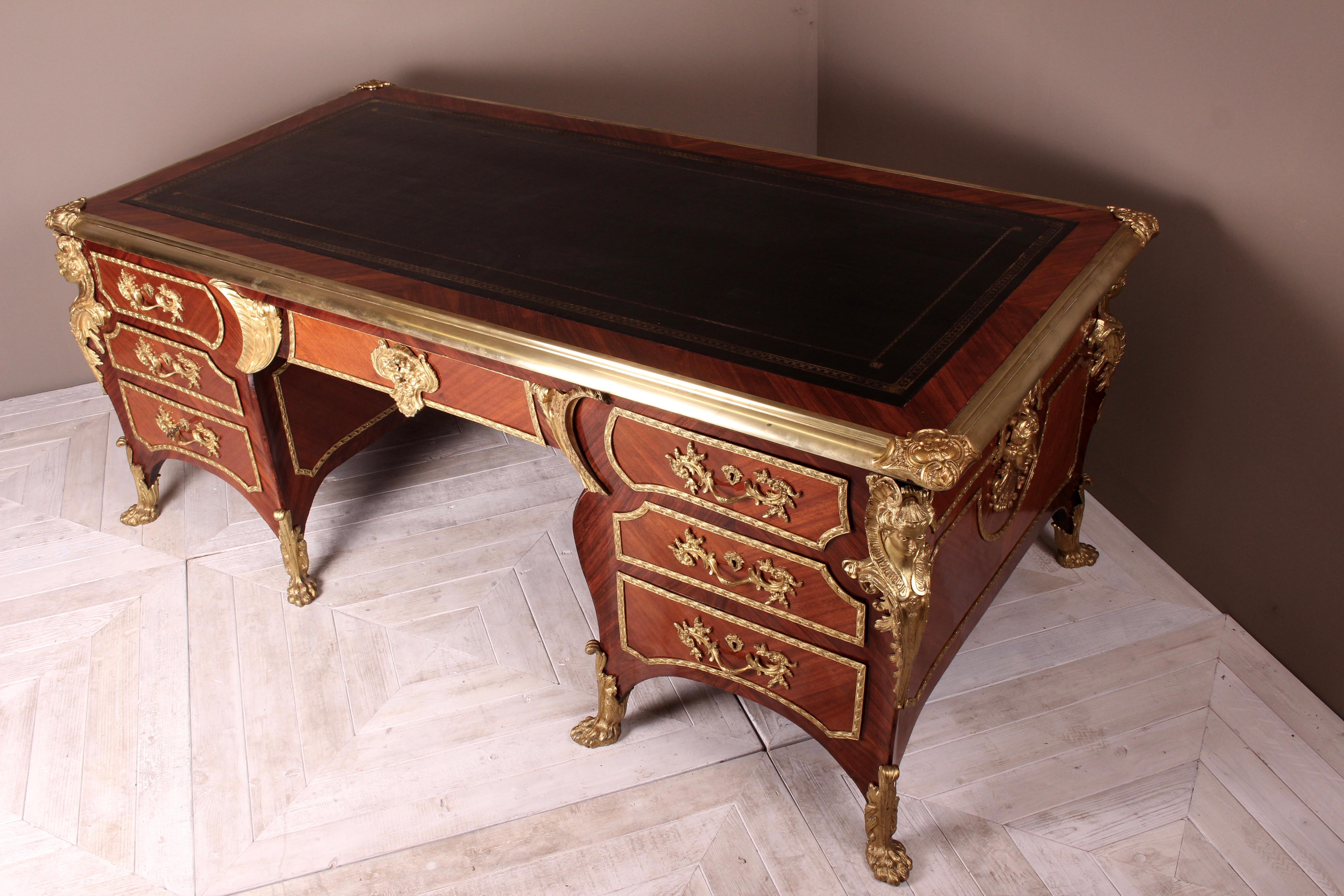 French Kingwood and Ormolu Bureau Plat Late 19th Century by Au Gros Chene, Paris For Sale 8