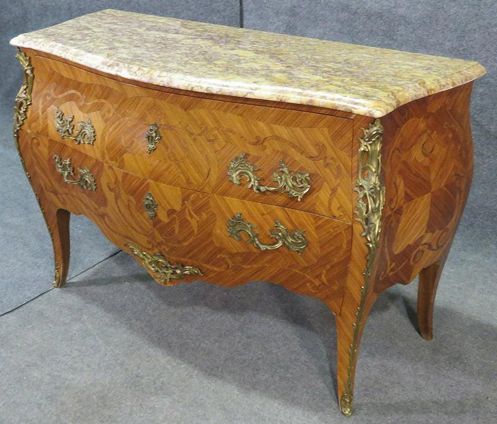 French Kingwood Louis XV Marble Top Commode with Bronze Ormolu For Sale 1