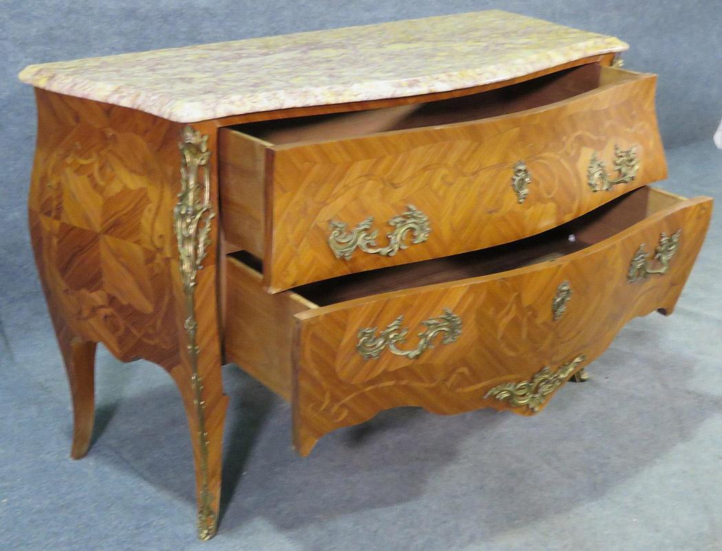 French Kingwood Louis XV Marble Top Commode with Bronze Ormolu For Sale 3