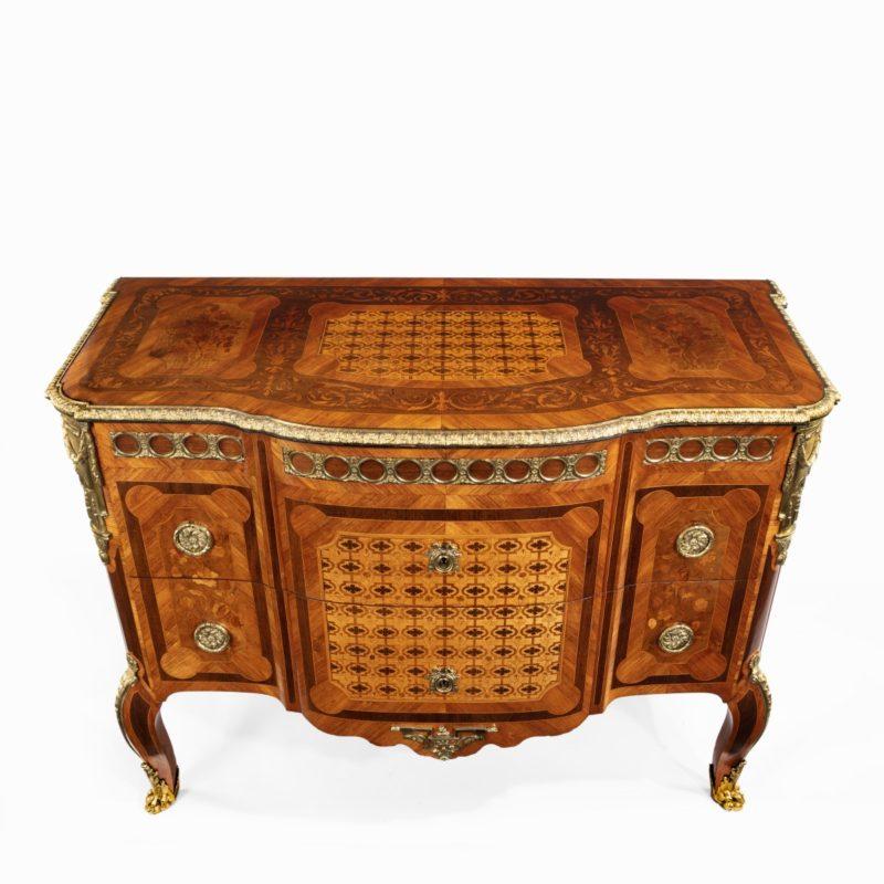 French Kingwood Marquetery Commode In Good Condition For Sale In Lymington, Hampshire