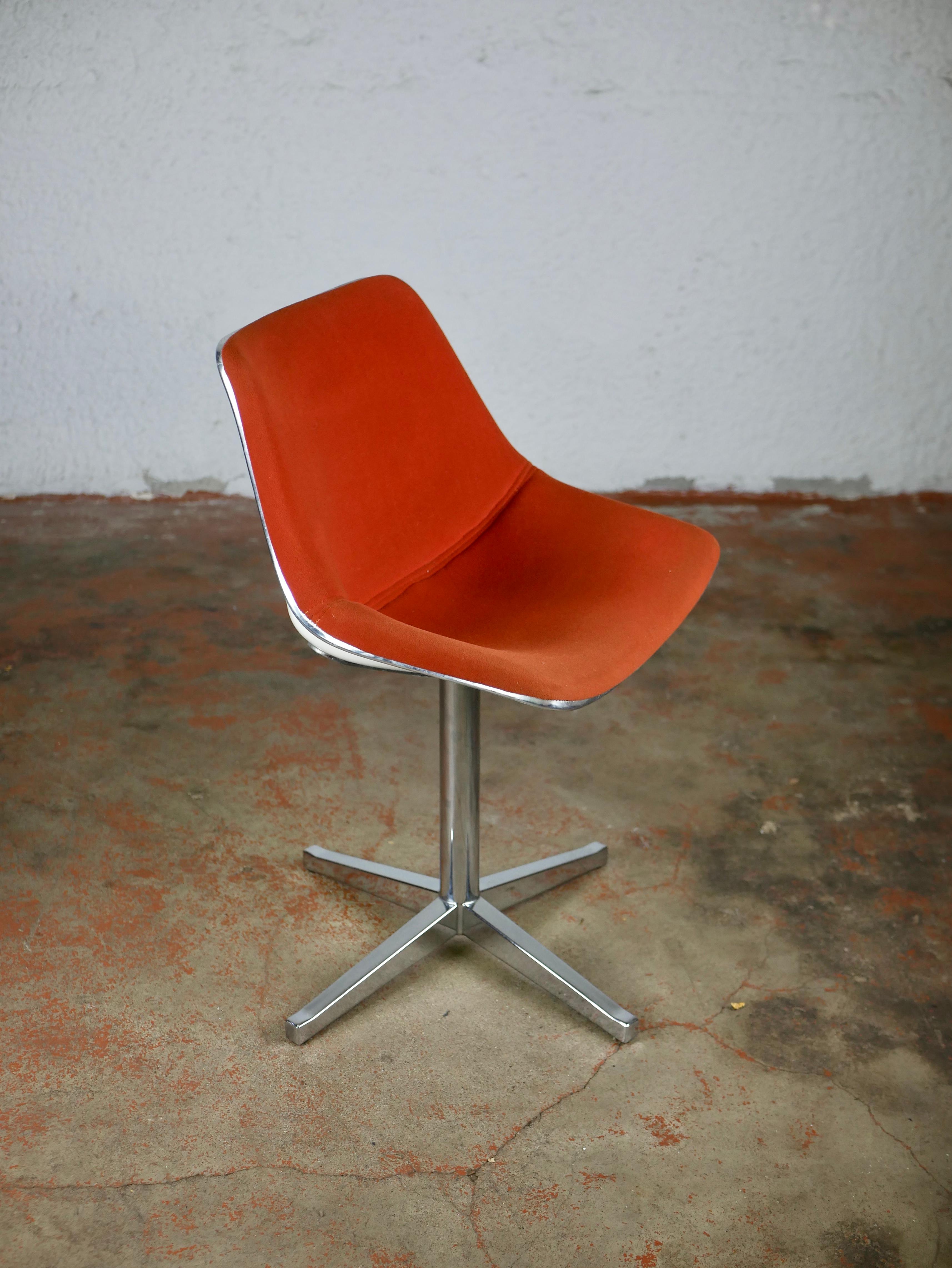 French L202 Chair by Roland Schweitzer for Lafargue, 1970s 2