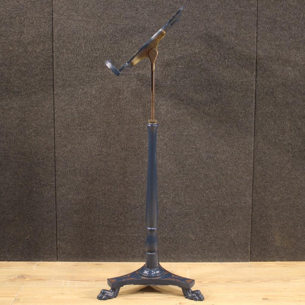 French Lacquered and Painted Lectern, 20th Century For Sale 5