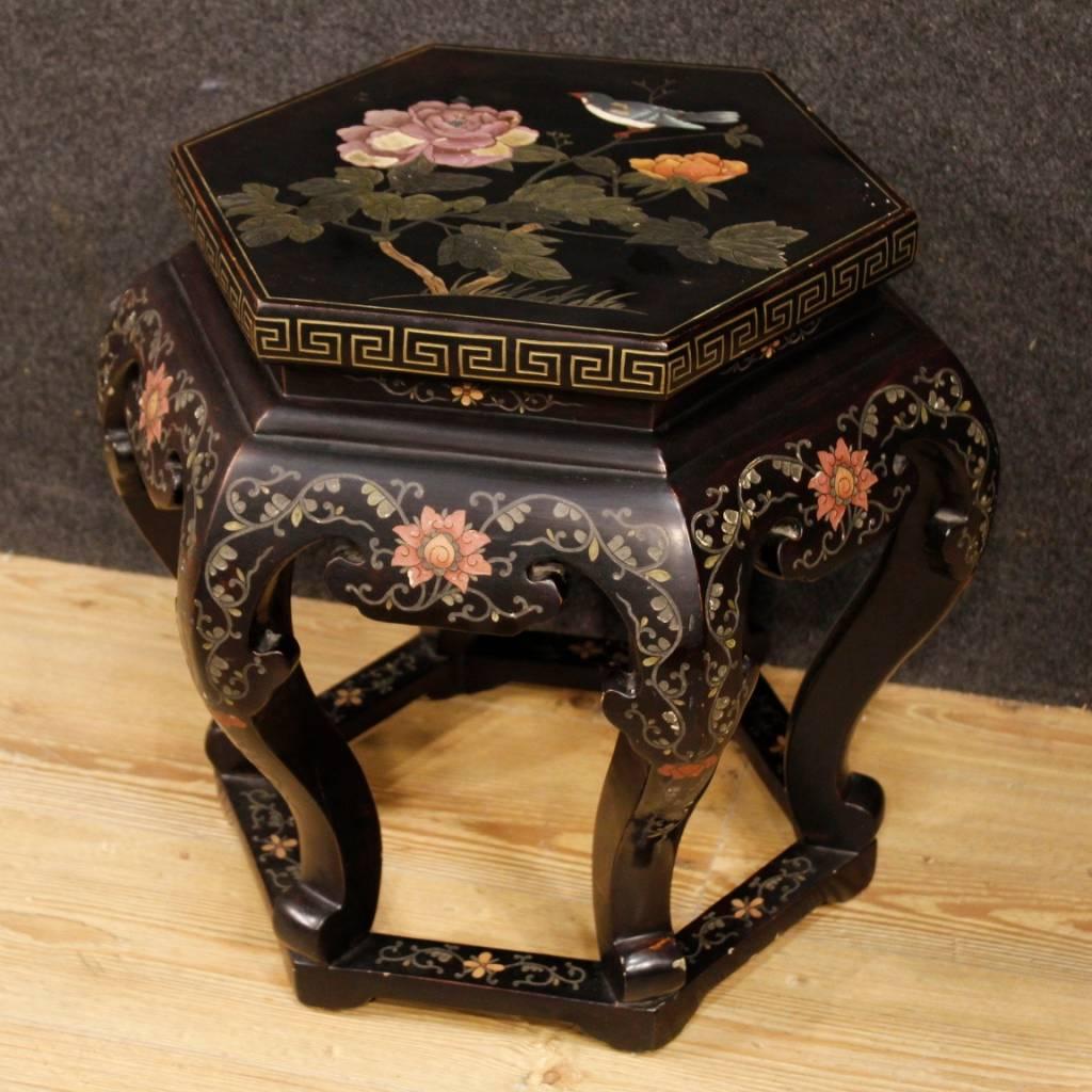 20th Century French Lacquered and Painted Wooden Chinoiserie Side Table, 1970 For Sale 7