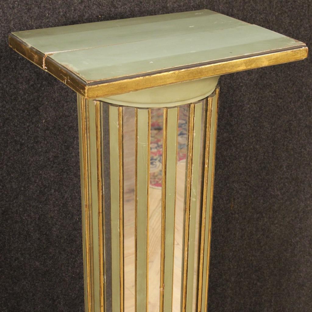 French Lacquered Column with Mirrors, 20th Century For Sale 4