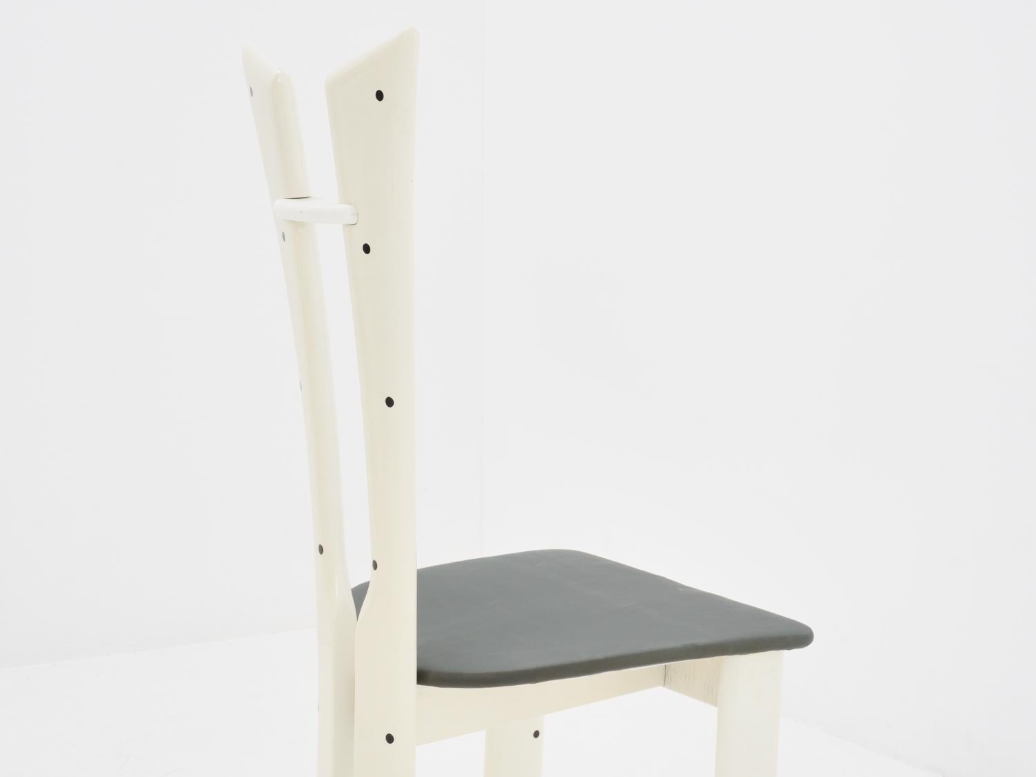 pierrot chairs