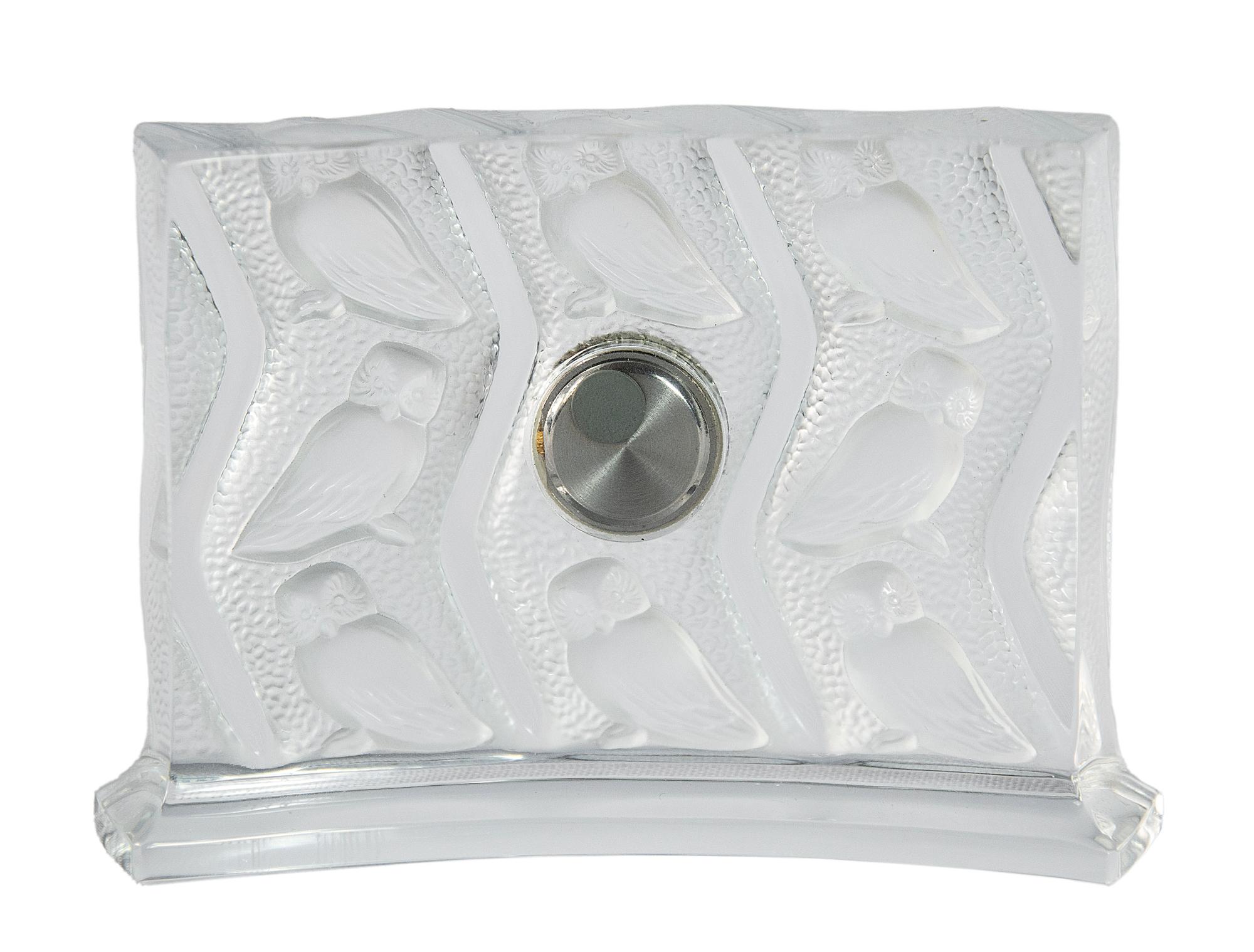Französische Lalique Kristall Eule Tischuhr  im Zustand „Hervorragend“ im Angebot in Vilnius, LT