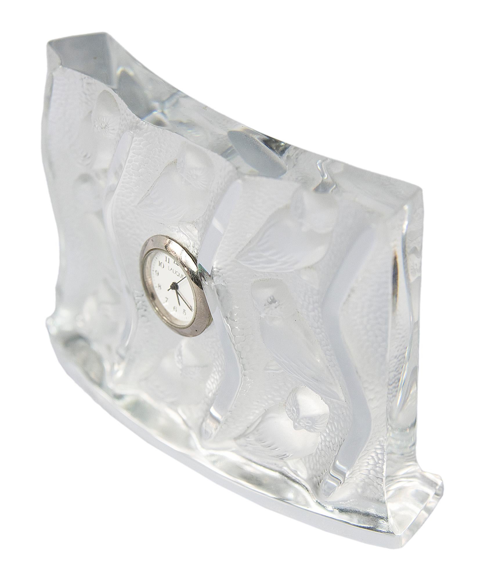 Französische Lalique Kristall Eule Tischuhr  (Metall) im Angebot