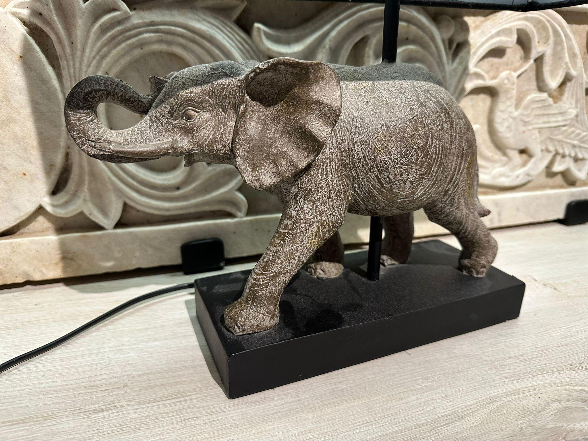 Französische Lampe „Elephant“ „Elephant“, neu mit Video (Handgefertigt) im Angebot
