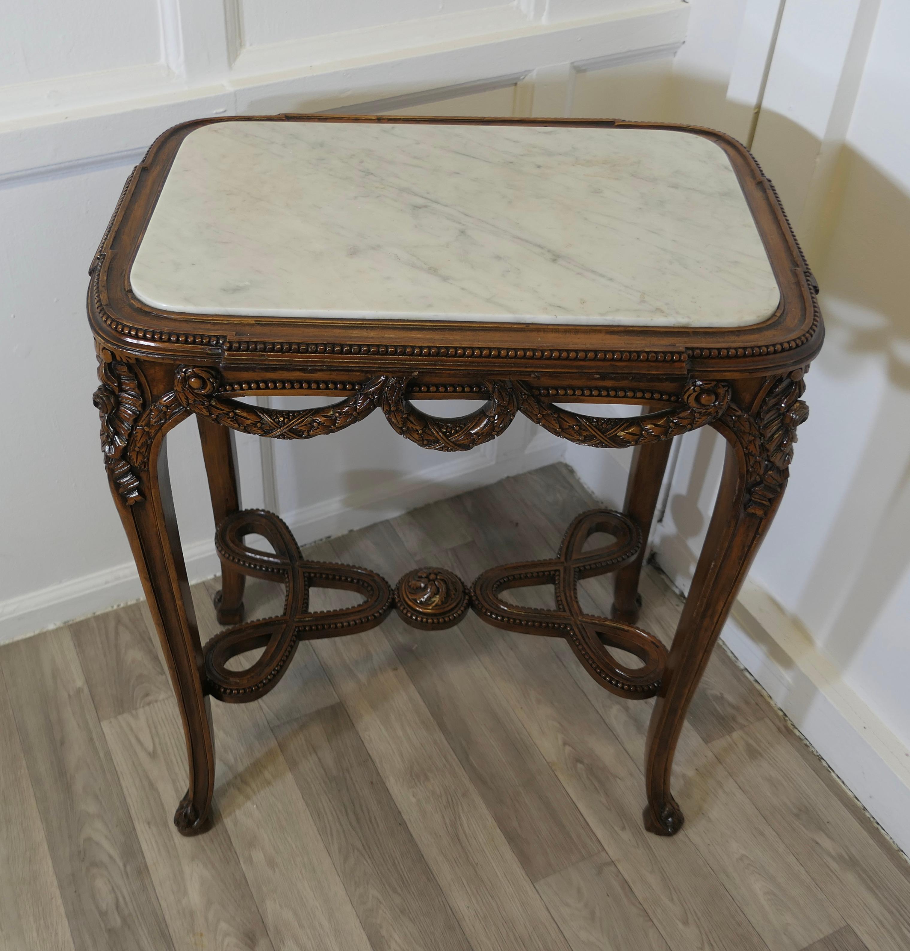 French Provincial French Lamp Table with Carved Decoration and Marble Top For Sale