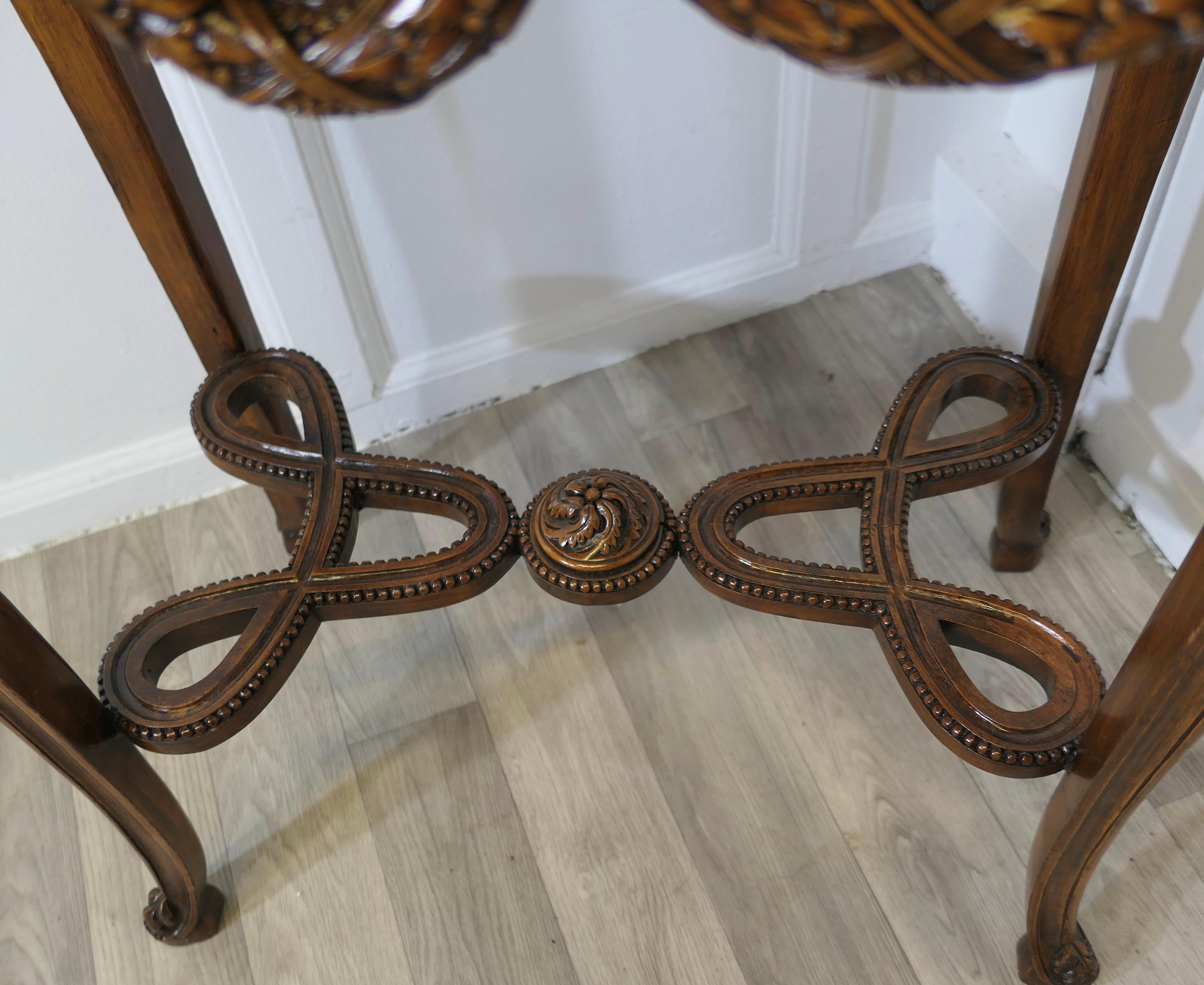 Mid-20th Century French Lamp Table with Carved Decoration and Marble Top For Sale