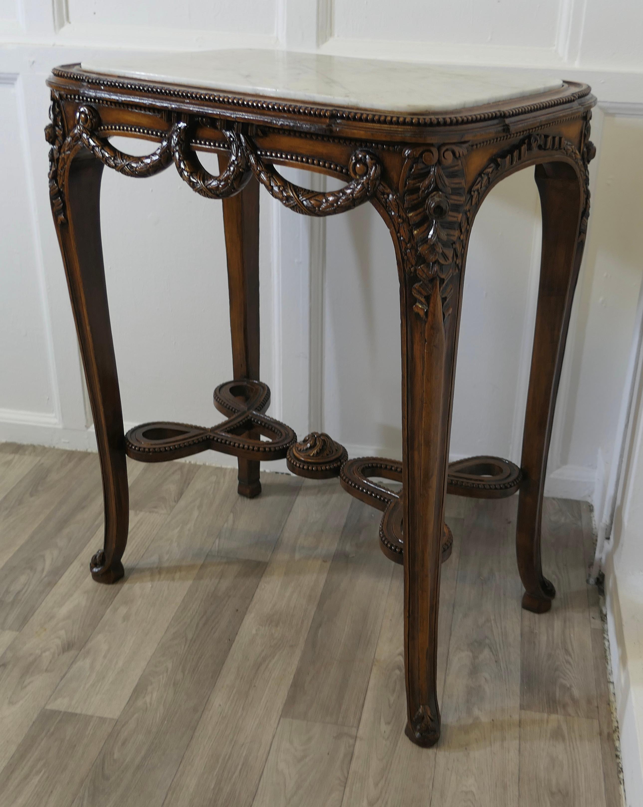 French Lamp Table with Carved Decoration and Marble Top For Sale 2