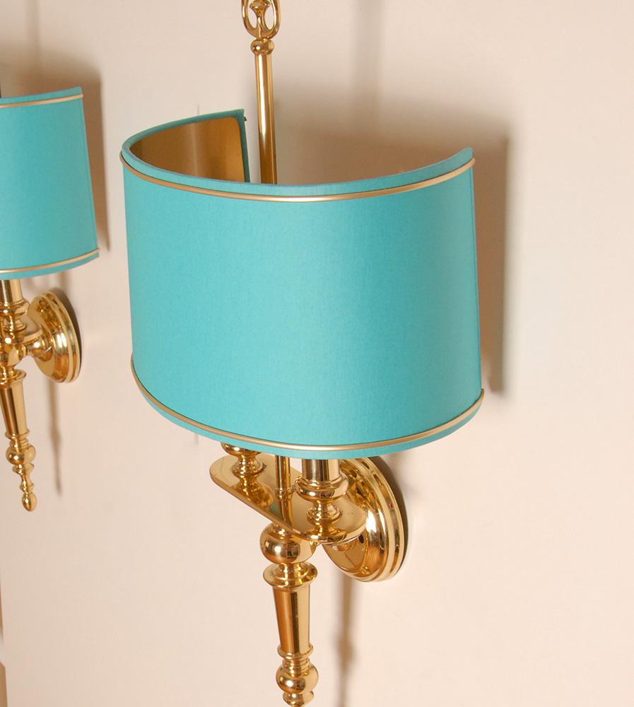 Lámparas francesas Imperio Bouillotte Imperio Apliques de pared Regencia Oro y Azul Un par Vaciado en venta