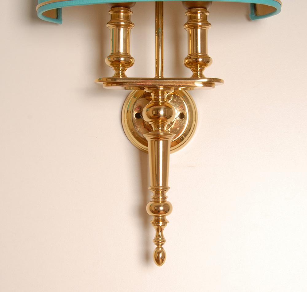 Lámparas francesas Imperio Bouillotte Imperio Apliques de pared Regencia Oro y Azul Un par siglo XX en venta
