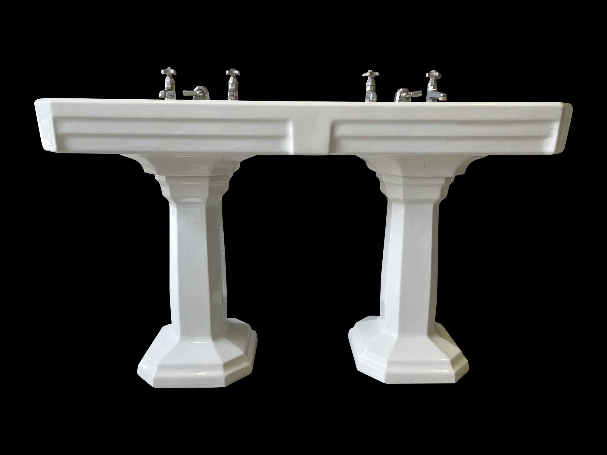 french pedestal sink