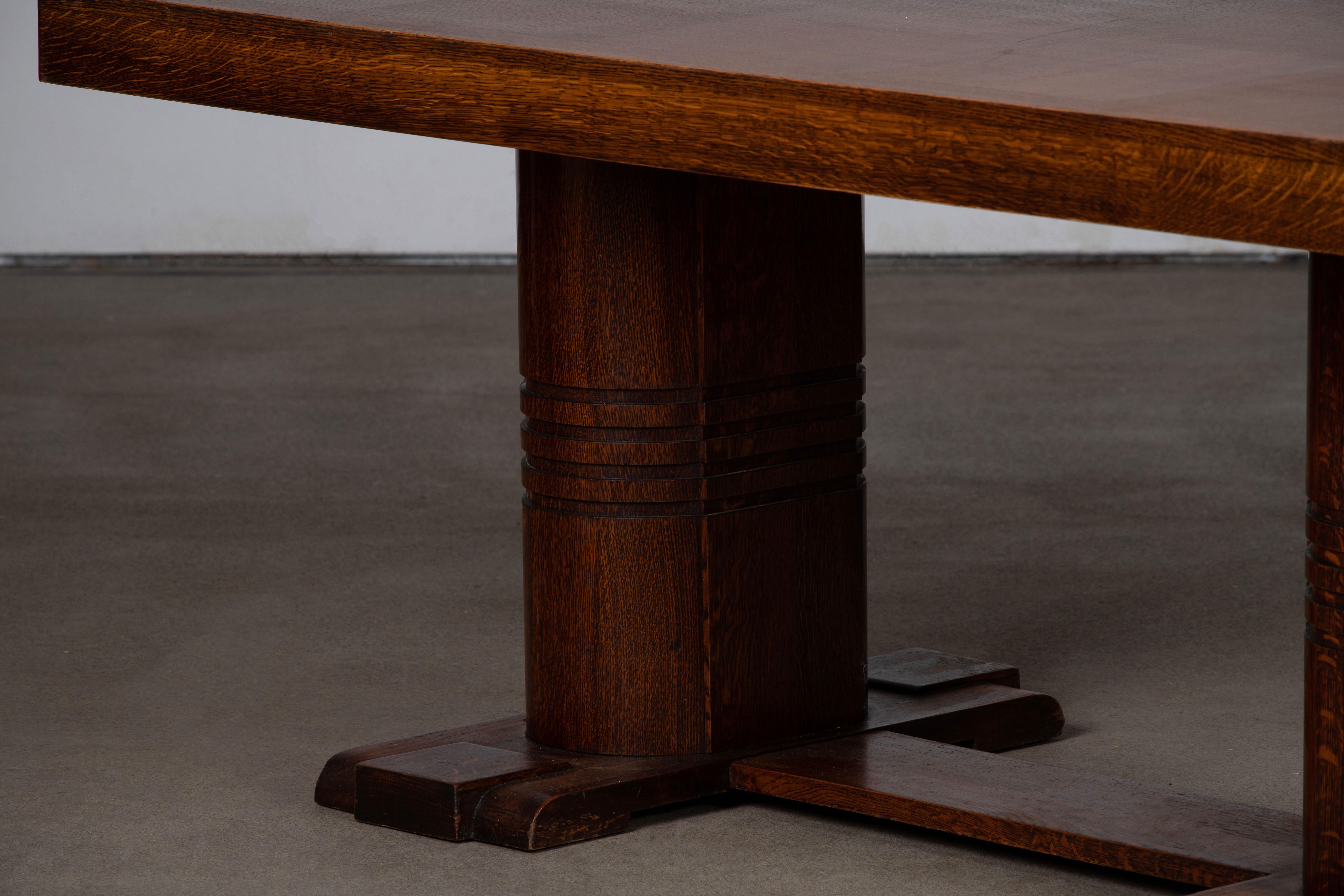 Grande table Art Déco française en chêne, Dudouyt, années 1940 en vente 9