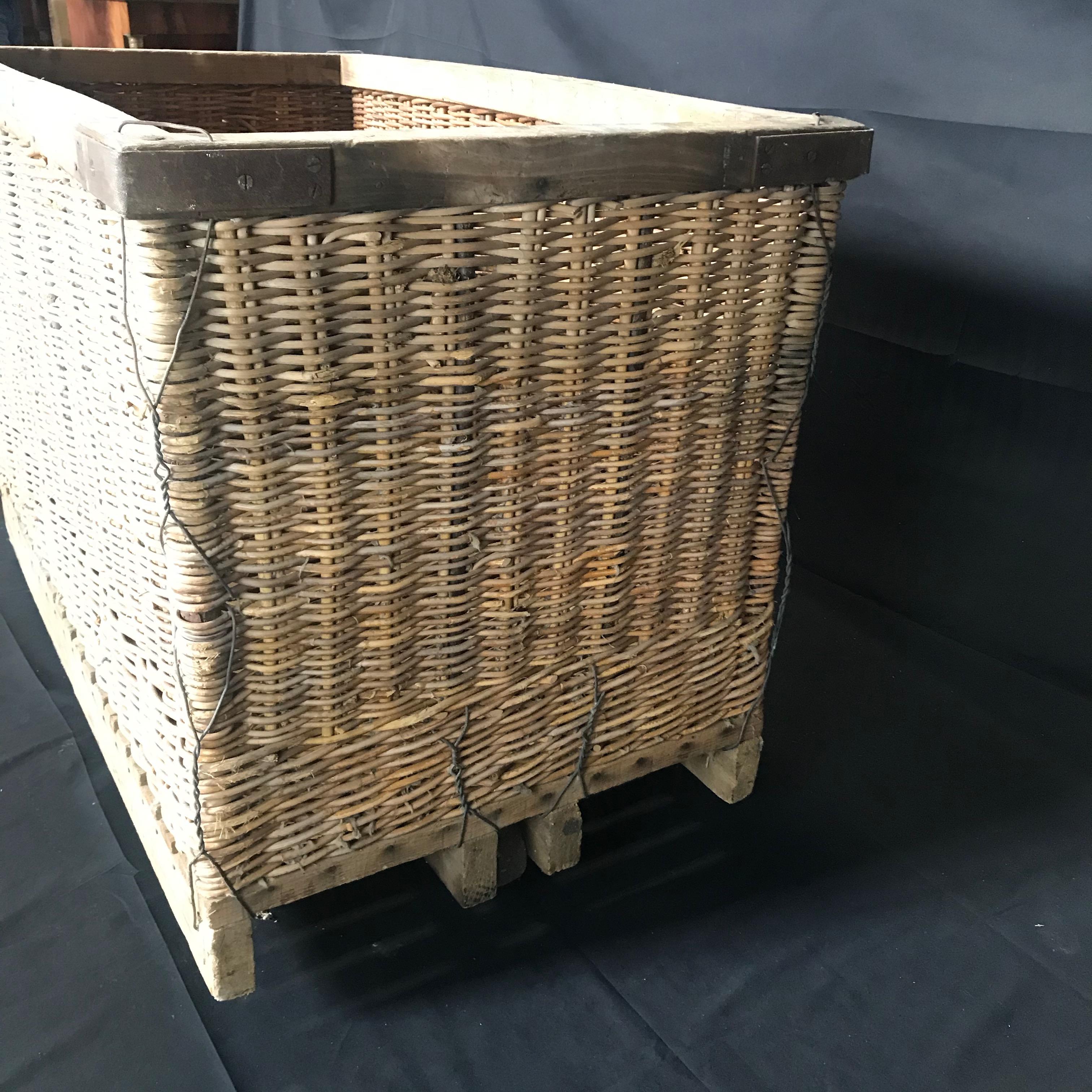 Early 20th Century French Large Boulangerie Industrial Woven Cart Basket on Wheels