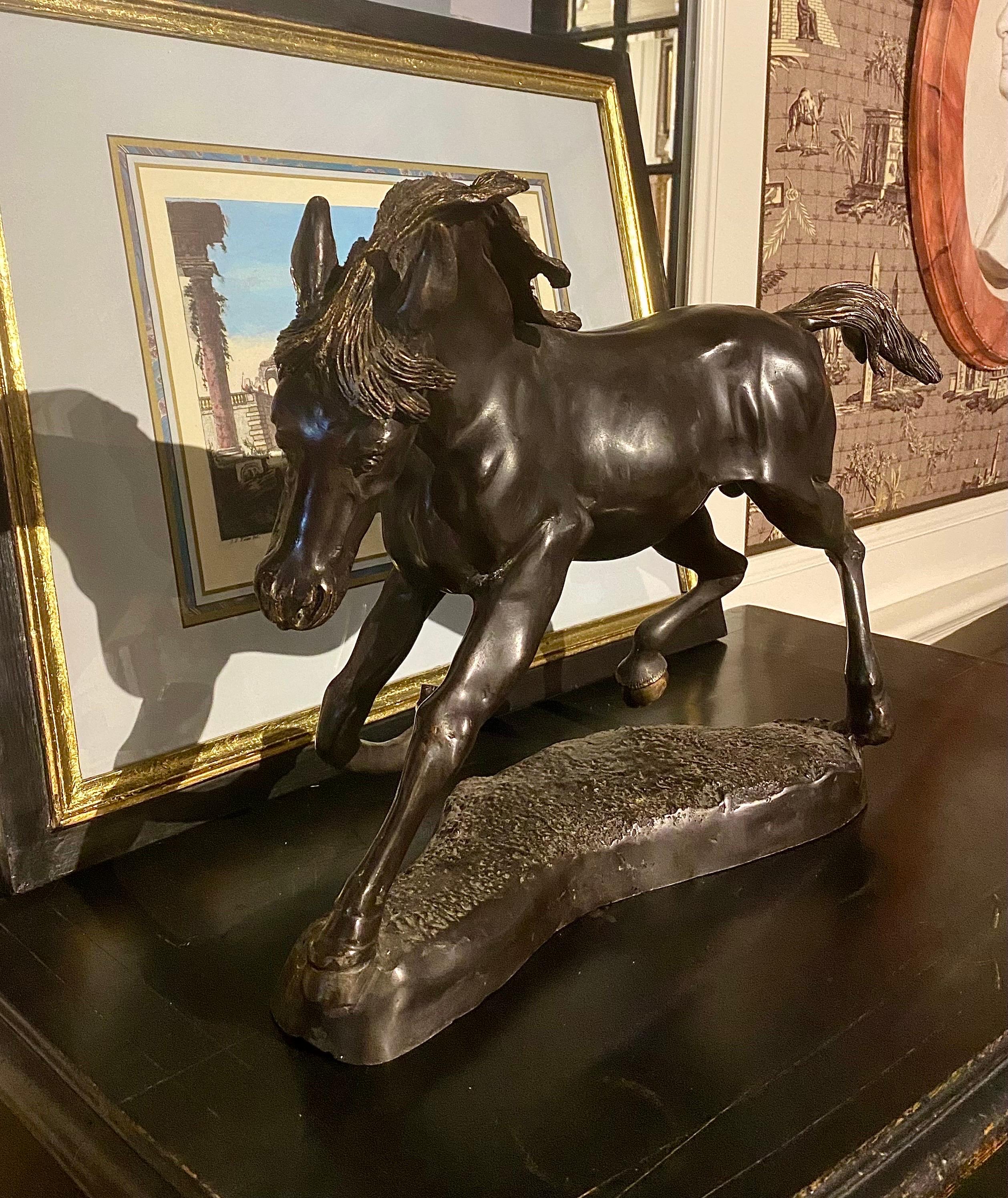 French Large Bronze Horse Sculpture on Bronze Base in vendita 12