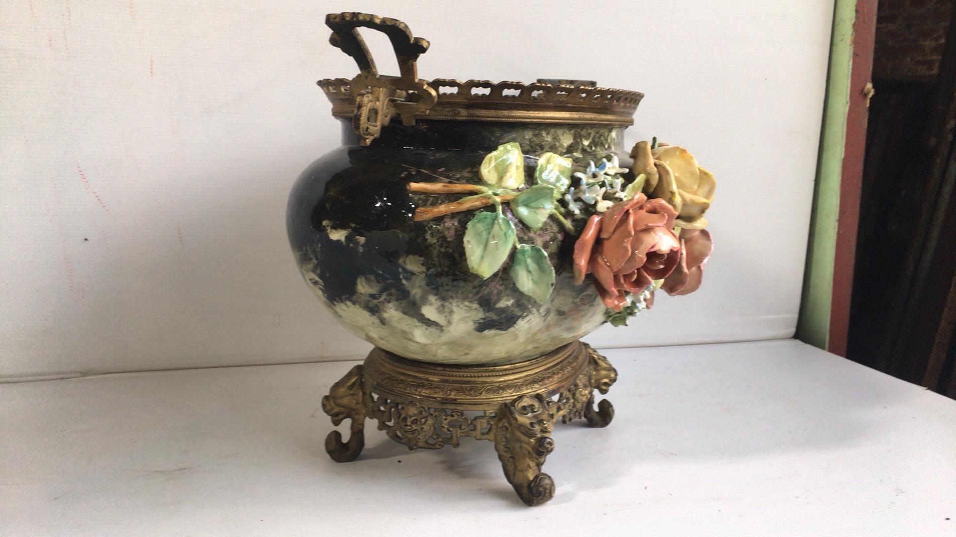 French Large Majolica Jardinière with Roses & Bronze Edouard Gilles, circa 1880 In Good Condition In Austin, TX