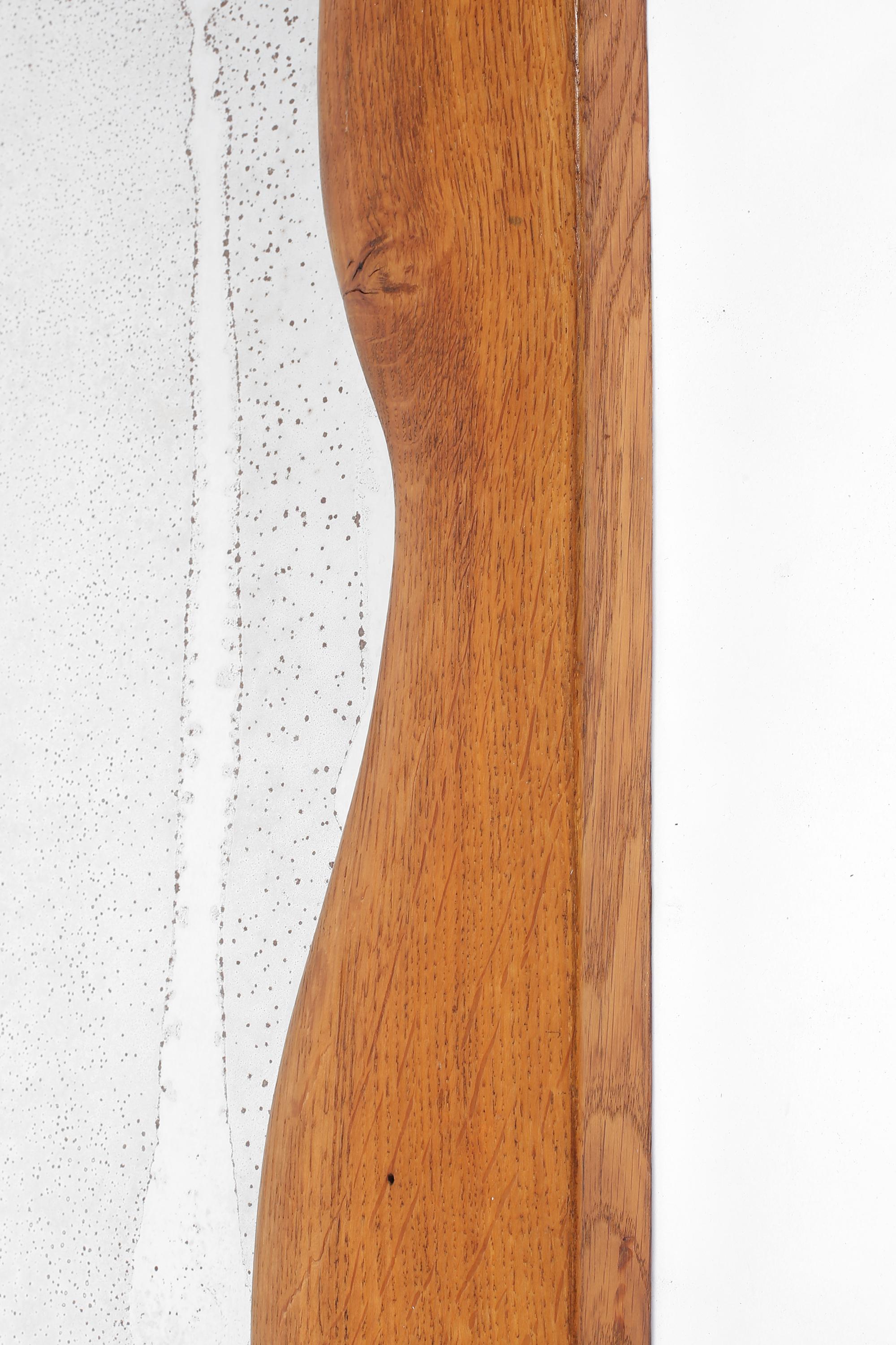 Grande specchio da terra francese della metà del secolo scorso con cornice a forma libera in Oak in vendita 8