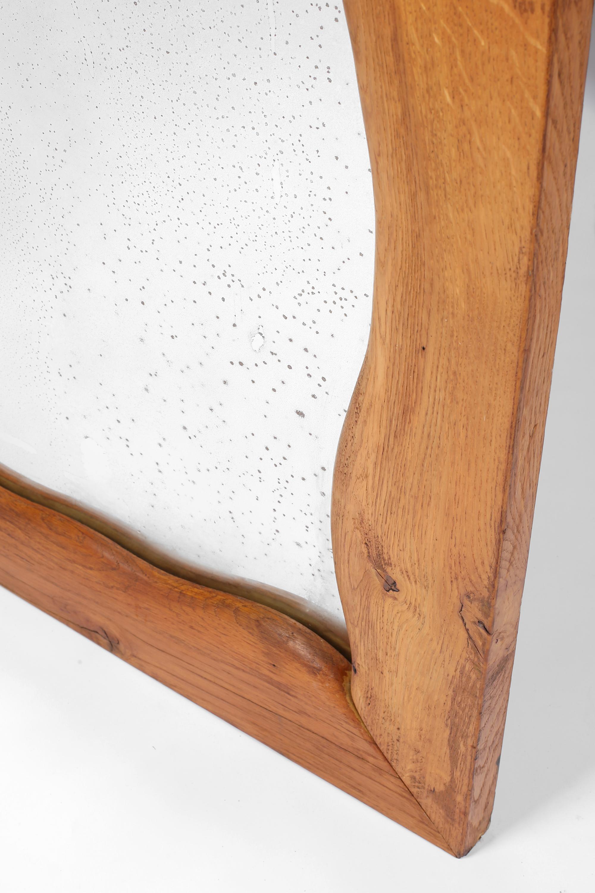 XX secolo Grande specchio da terra francese della metà del secolo scorso con cornice a forma libera in Oak in vendita