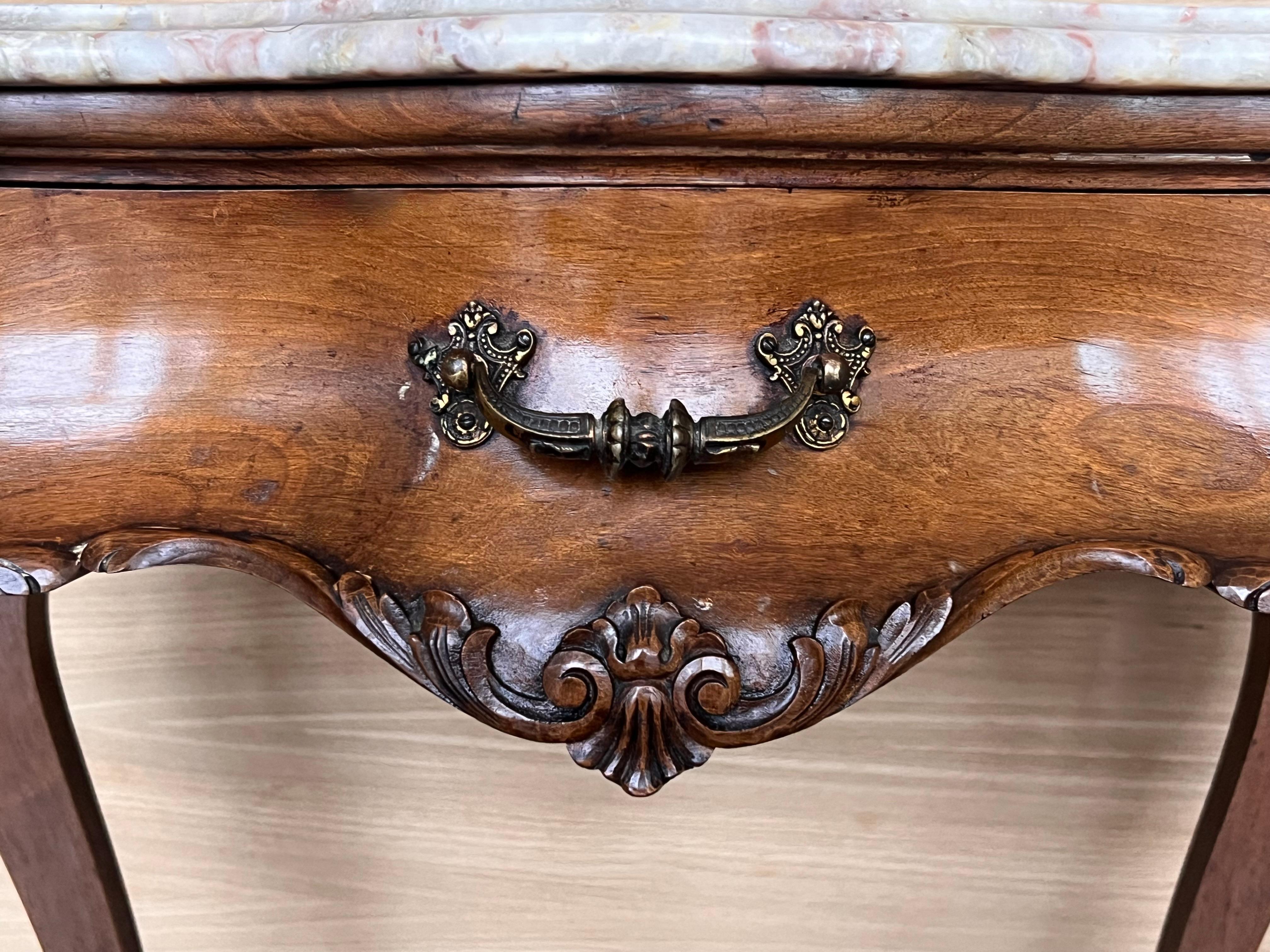 French Large Nightstands with Drawers and Cabriole Legs, 1900s, Set of 2 For Sale 7