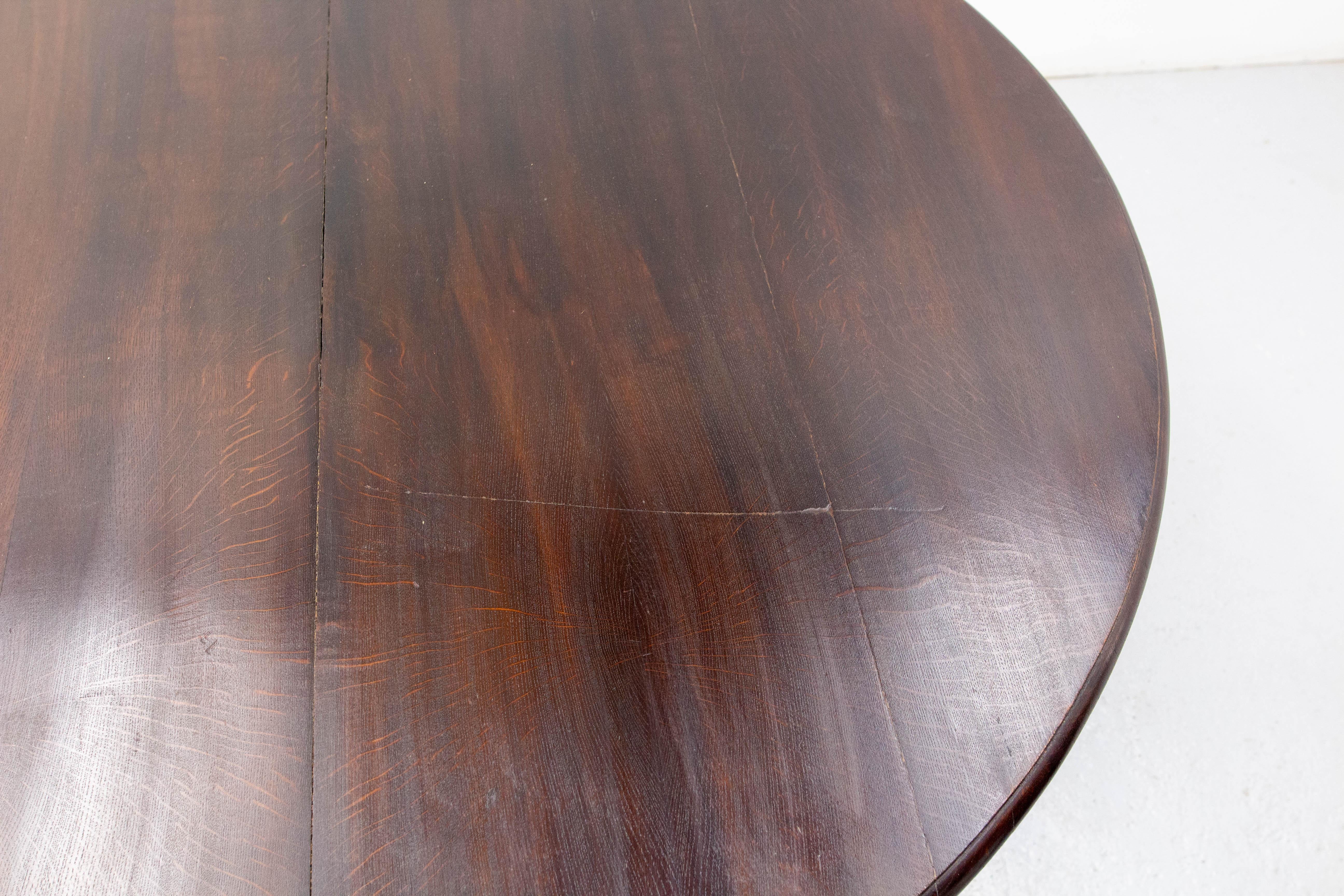 French Large Round Oak Dining Table, 19th Century For Sale 9