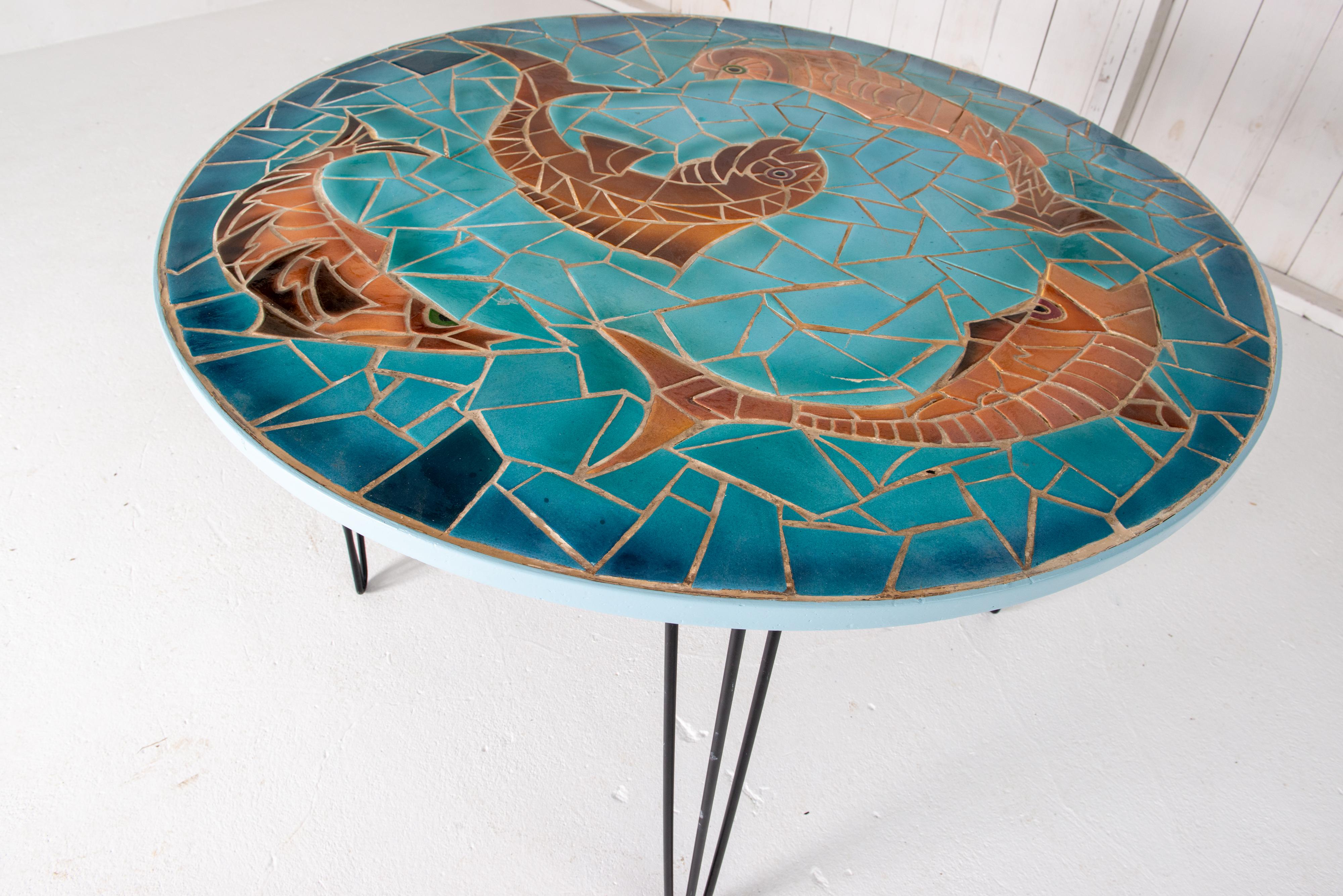Mesa francesa de azulejos de pescado a gran escala, Vallauris en venta 6