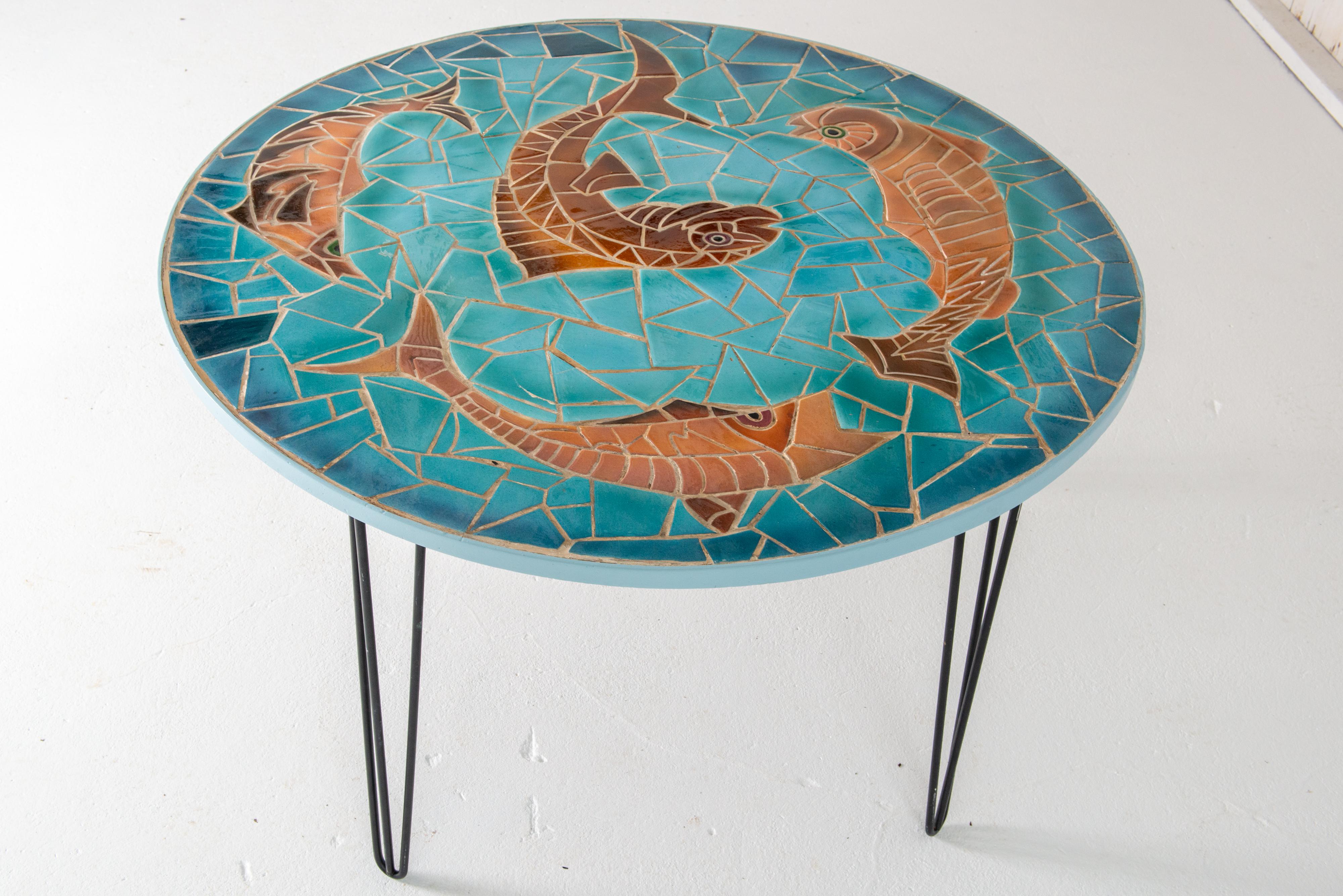 Mesa francesa de azulejos de pescado a gran escala, Vallauris Francés en venta