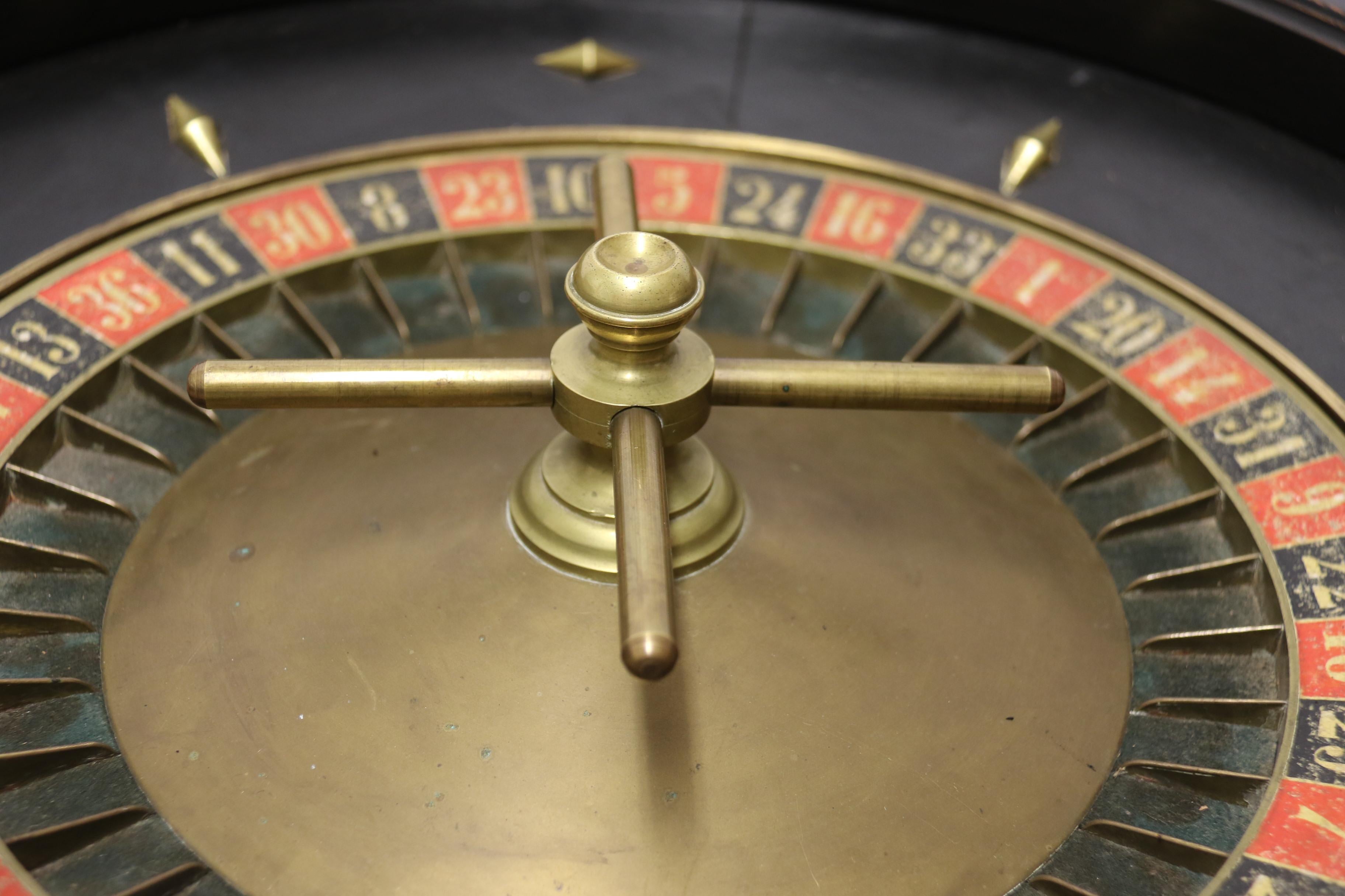French Large Scale Roulette Wheel with Carrying Handles Raised on Clawed Feet For Sale 5