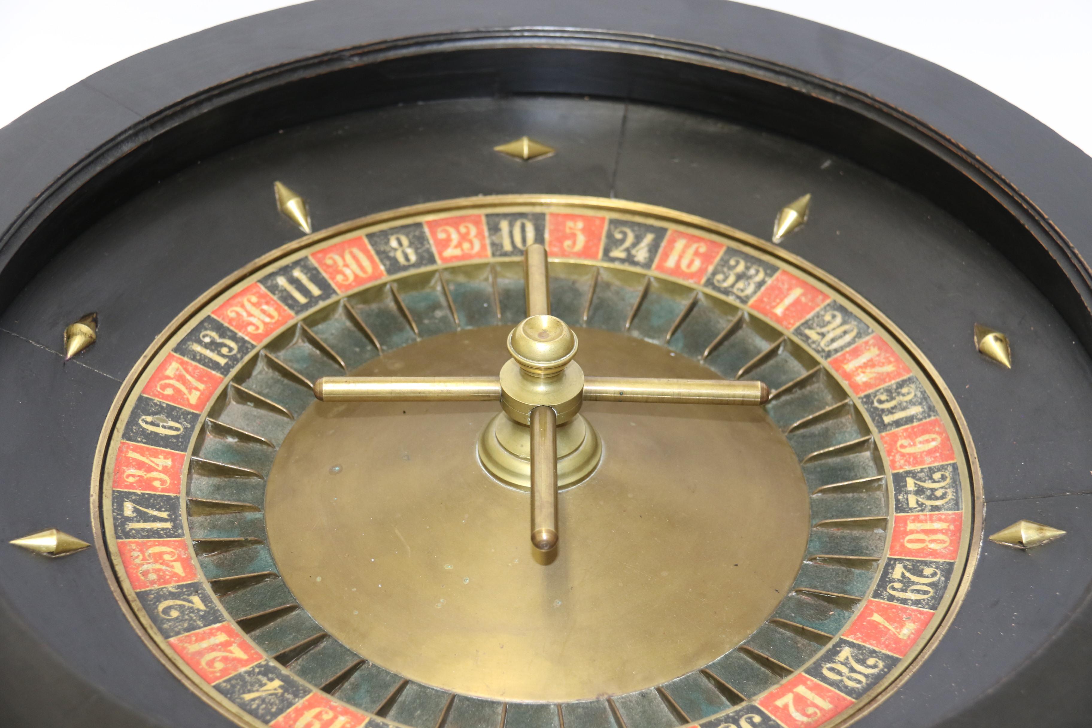 French Large Scale Roulette Wheel with Carrying Handles Raised on Clawed Feet For Sale 3