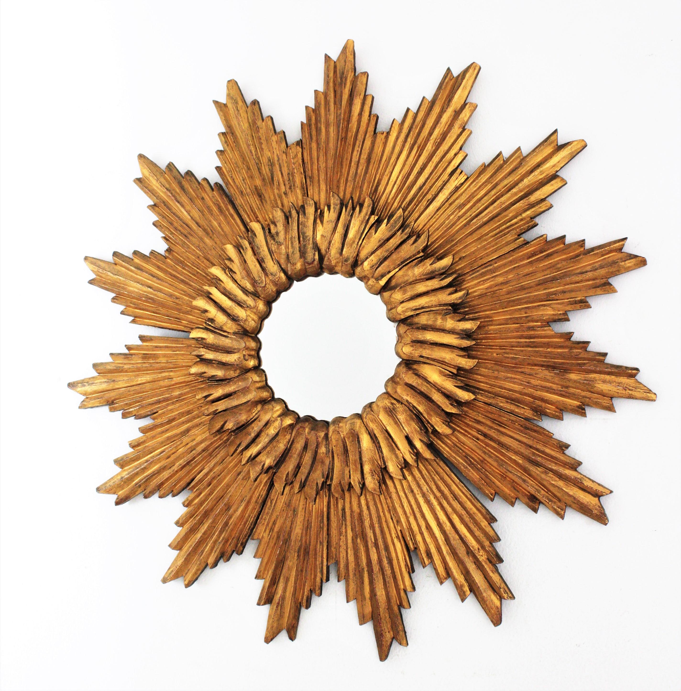 Large French Sunburst Starburst Convex Mirror in Giltwood, 1960s For Sale 1