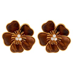 Pendientes franceses grandes Van Cleef & Arpels de oro amarillo de 18 quilates de madera Clematis