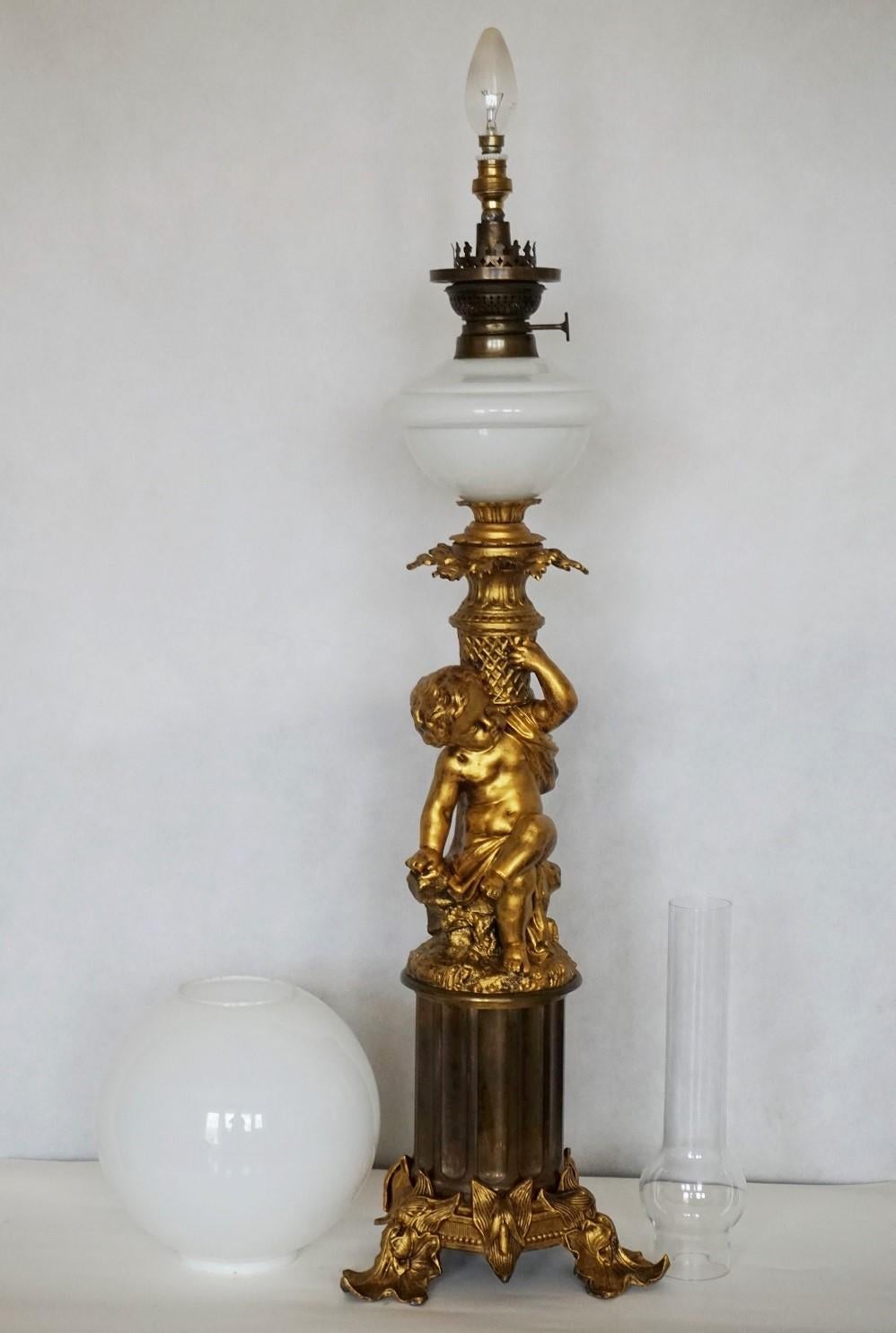 French Large Victorian Gilt Bronze Blown Glass Library Oil Lamp, Electrified For Sale 9