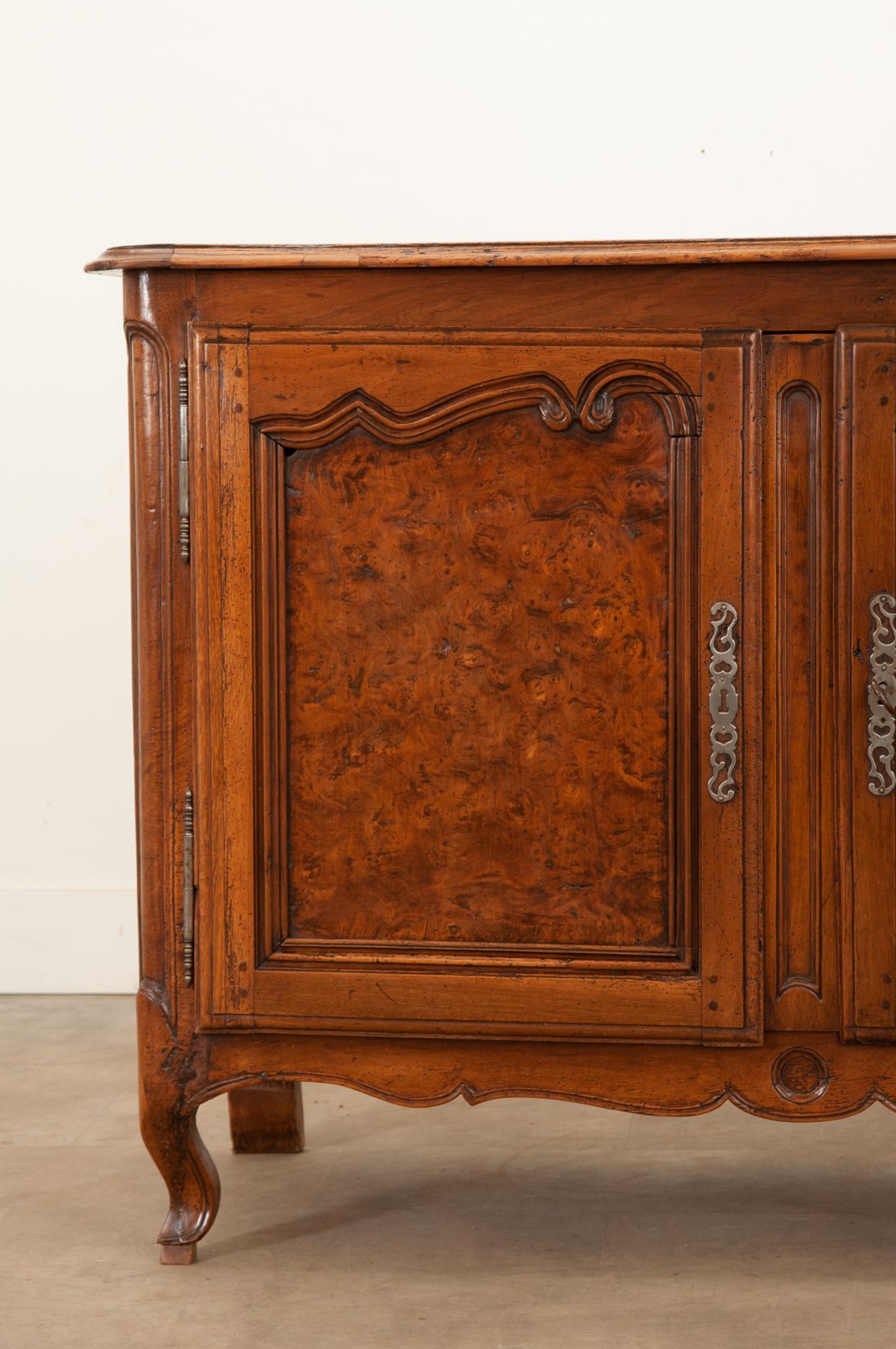 Carved French Late 18th Century Burl Walnut Buffet For Sale