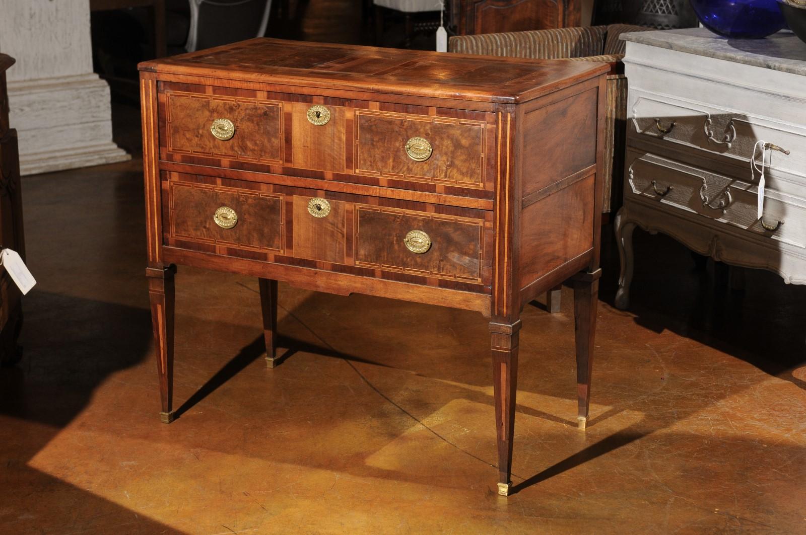 French Late 18th Century Directoire Period Inlaid Commode with Tapered Legs For Sale 1
