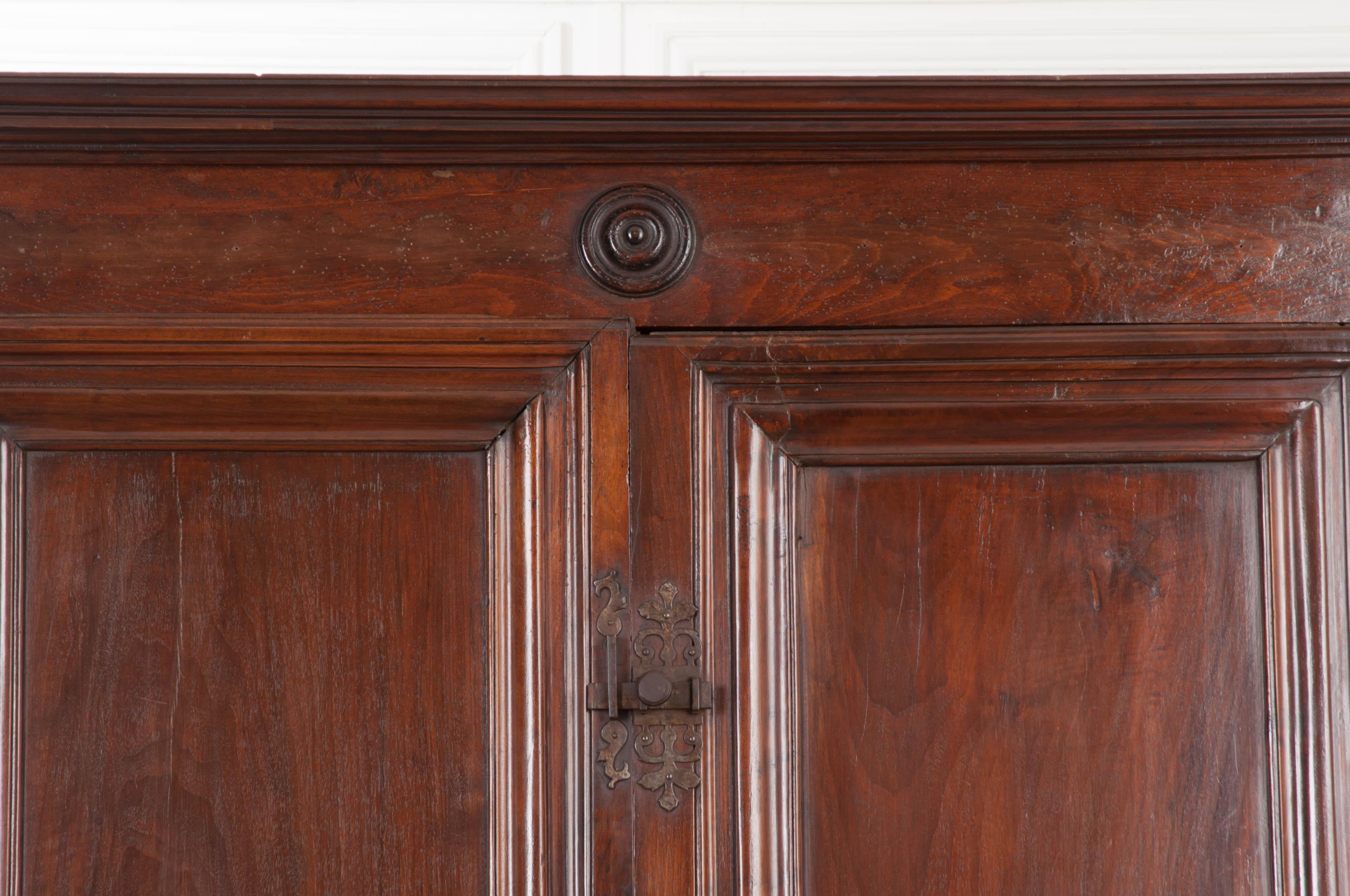 French Late 18th Century Louis XIII-Style Oak Armoire 6