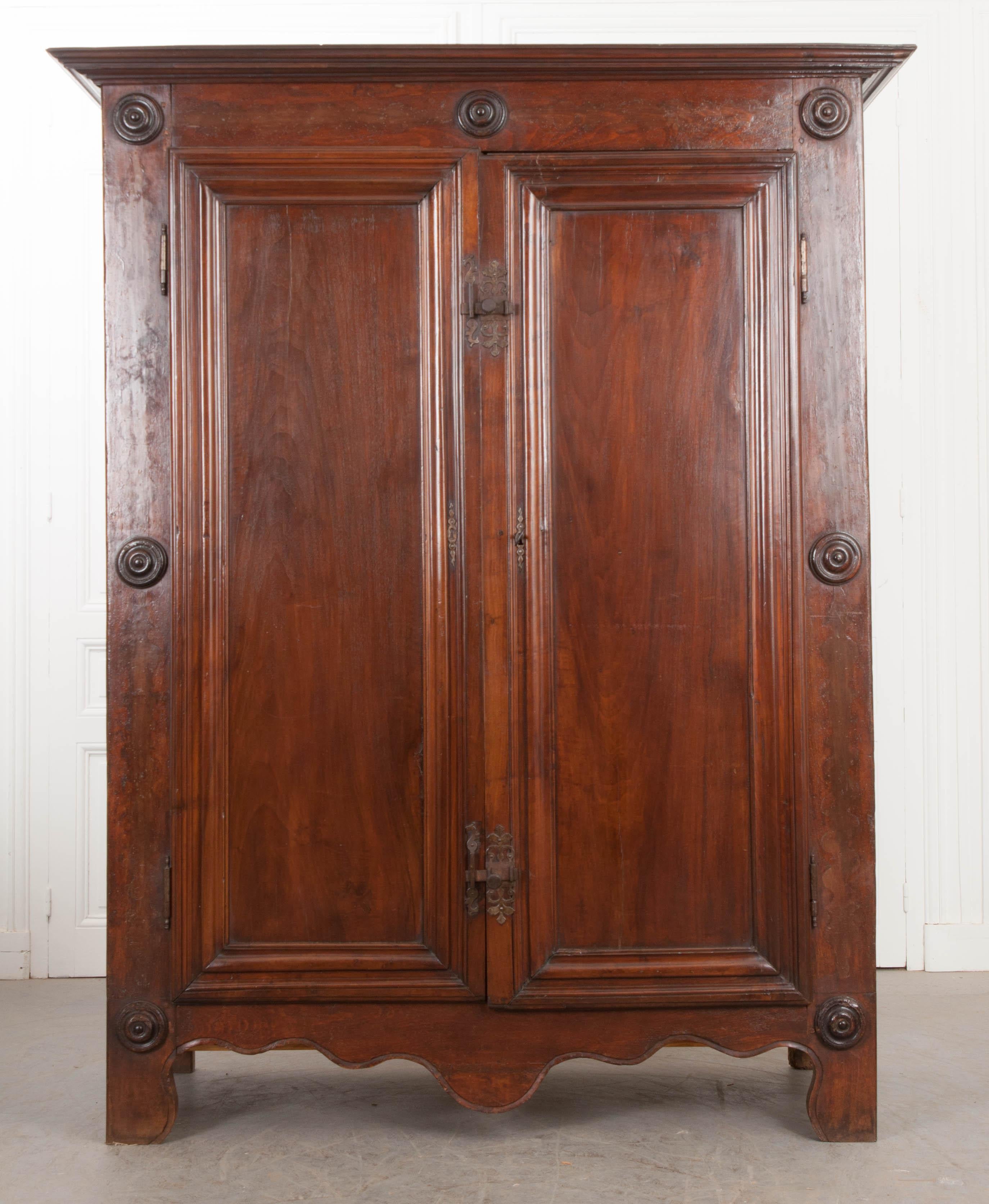 French Late 18th Century Louis XIII-Style Oak Armoire 3