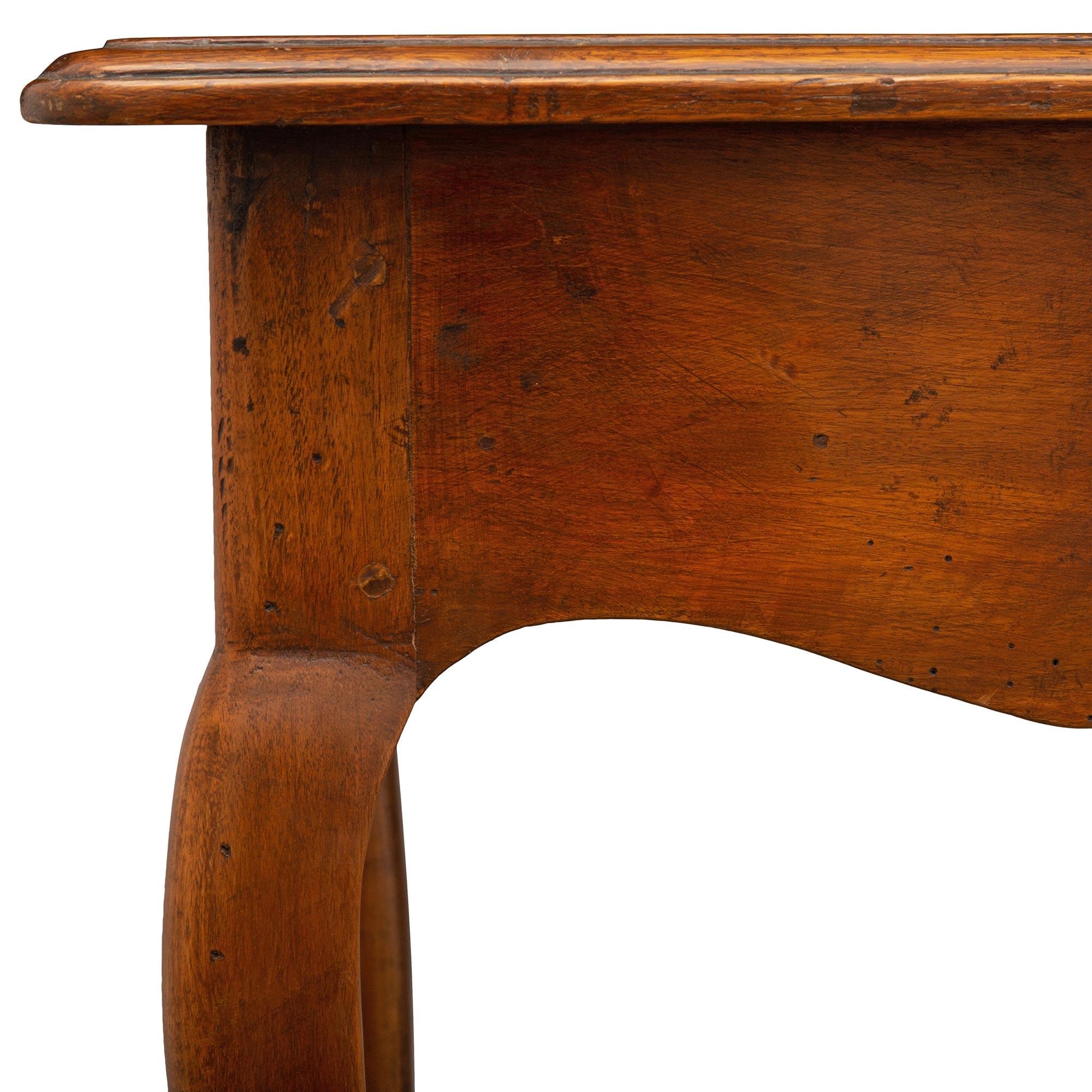 Table de bureau/table d'appoint en chêne d'époque Louis XV de la fin du XVIIIe siècle français en vente 1